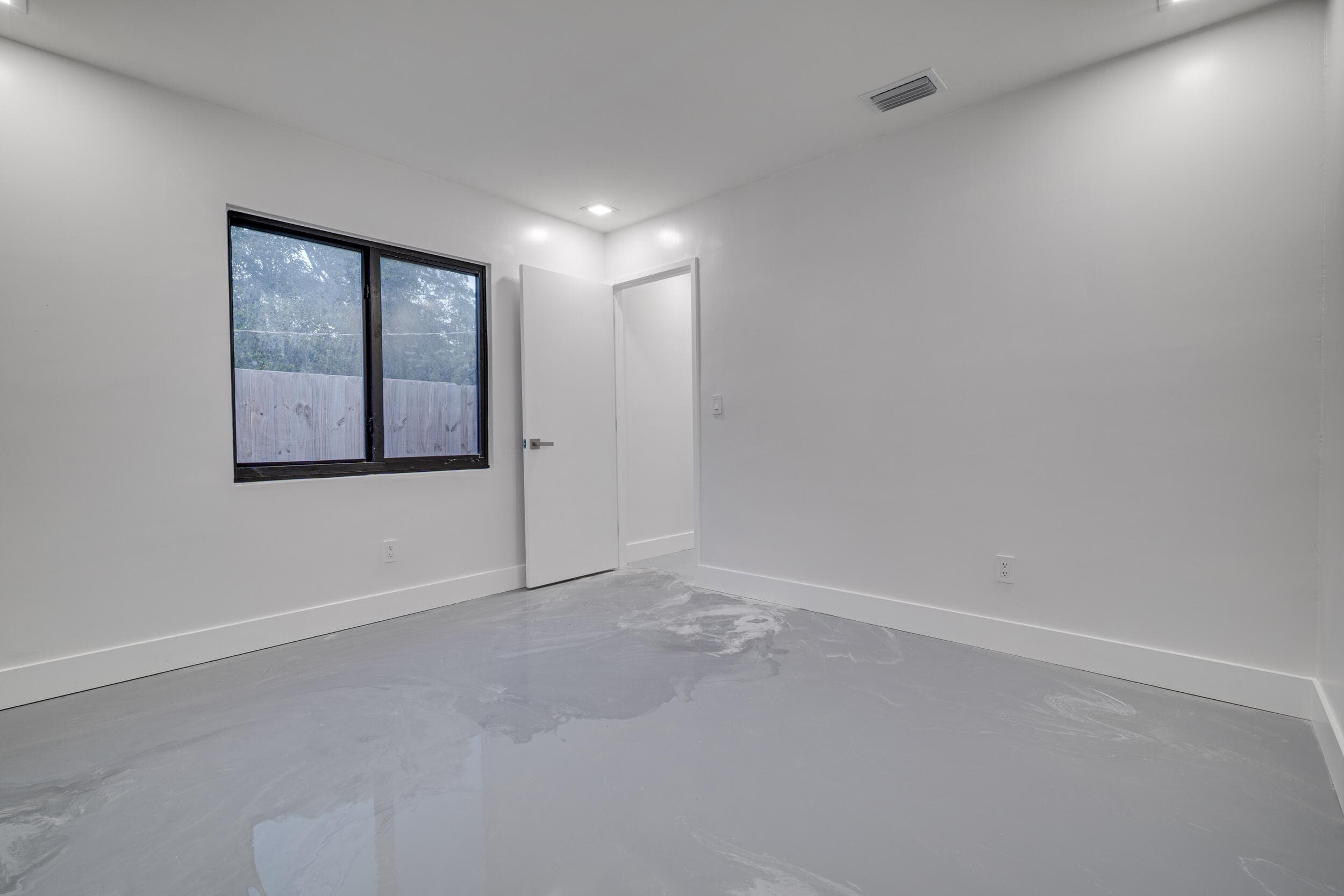 1126 NW 4th Avenue 1-2, Fort Lauderdale, FL 33311 — photo 28 of 29