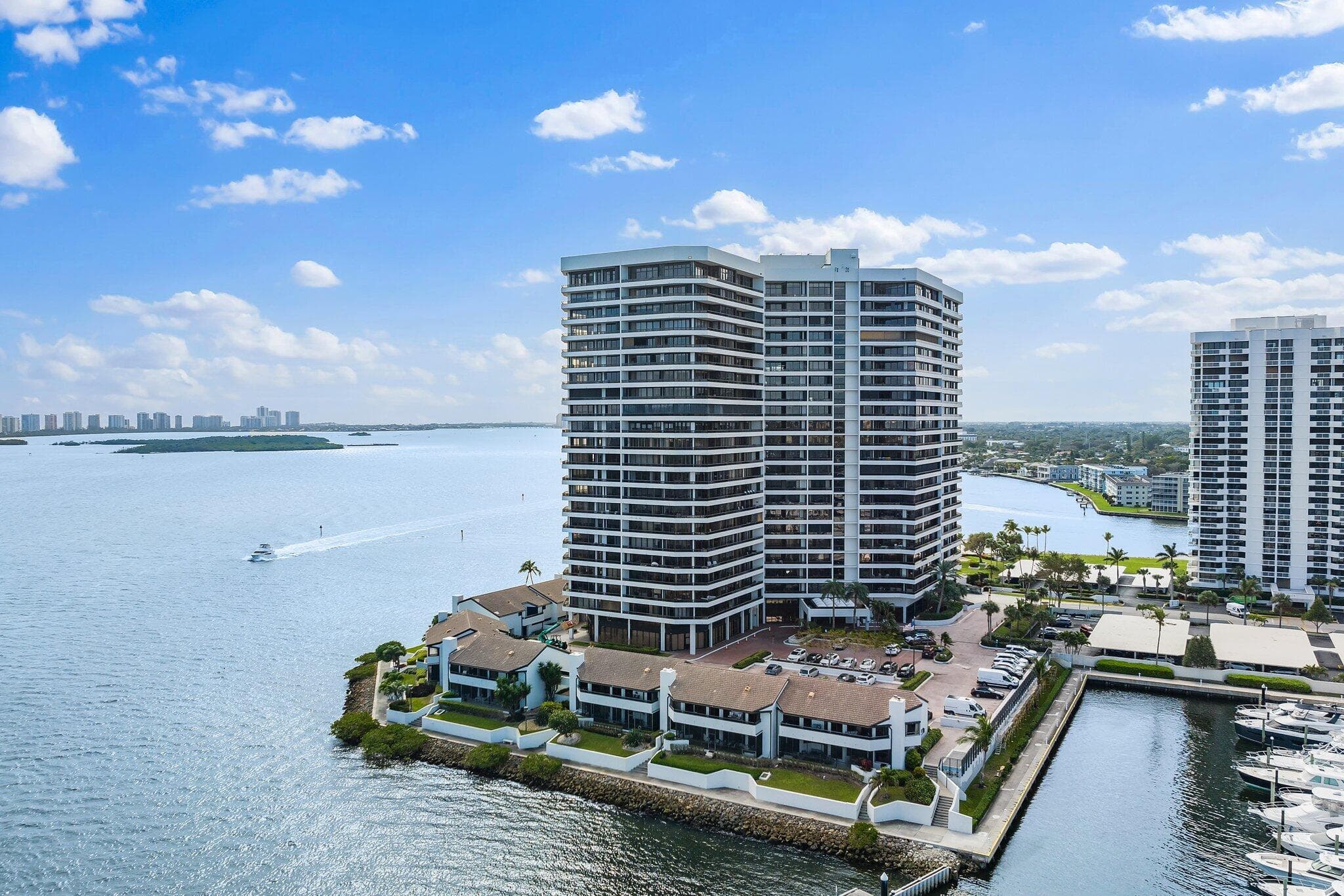 100 Lakeshore Drive 457, North Palm Beach, FL 33408 — photo 3 of 55