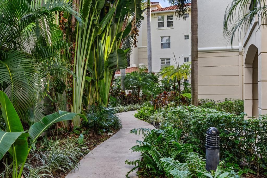 2202 Tuscany Way, Boynton Beach, FL 33435 — photo 18 of 44