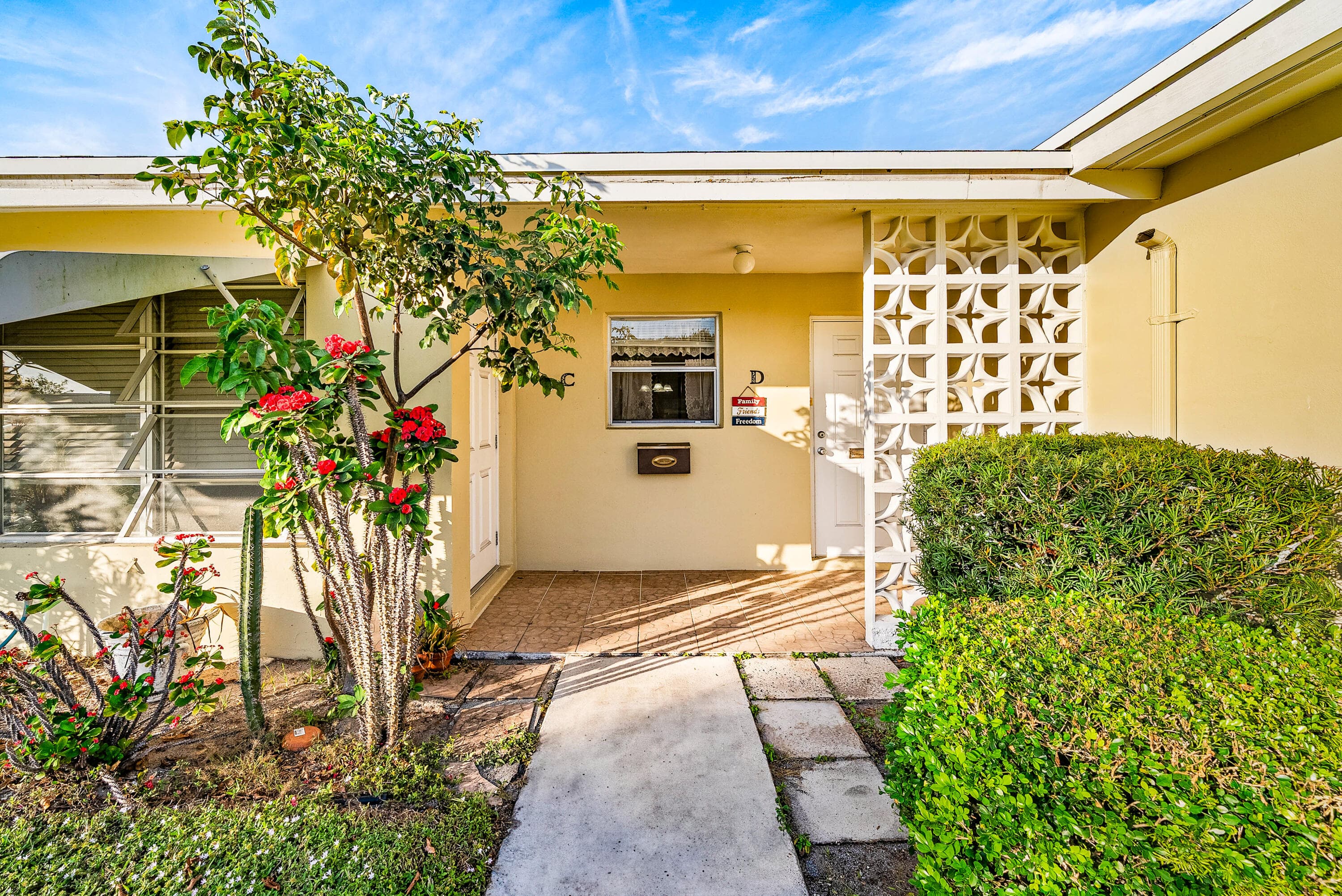 175 High Point Terrace E D, Delray Beach, FL 33445 — photo 1 of 21