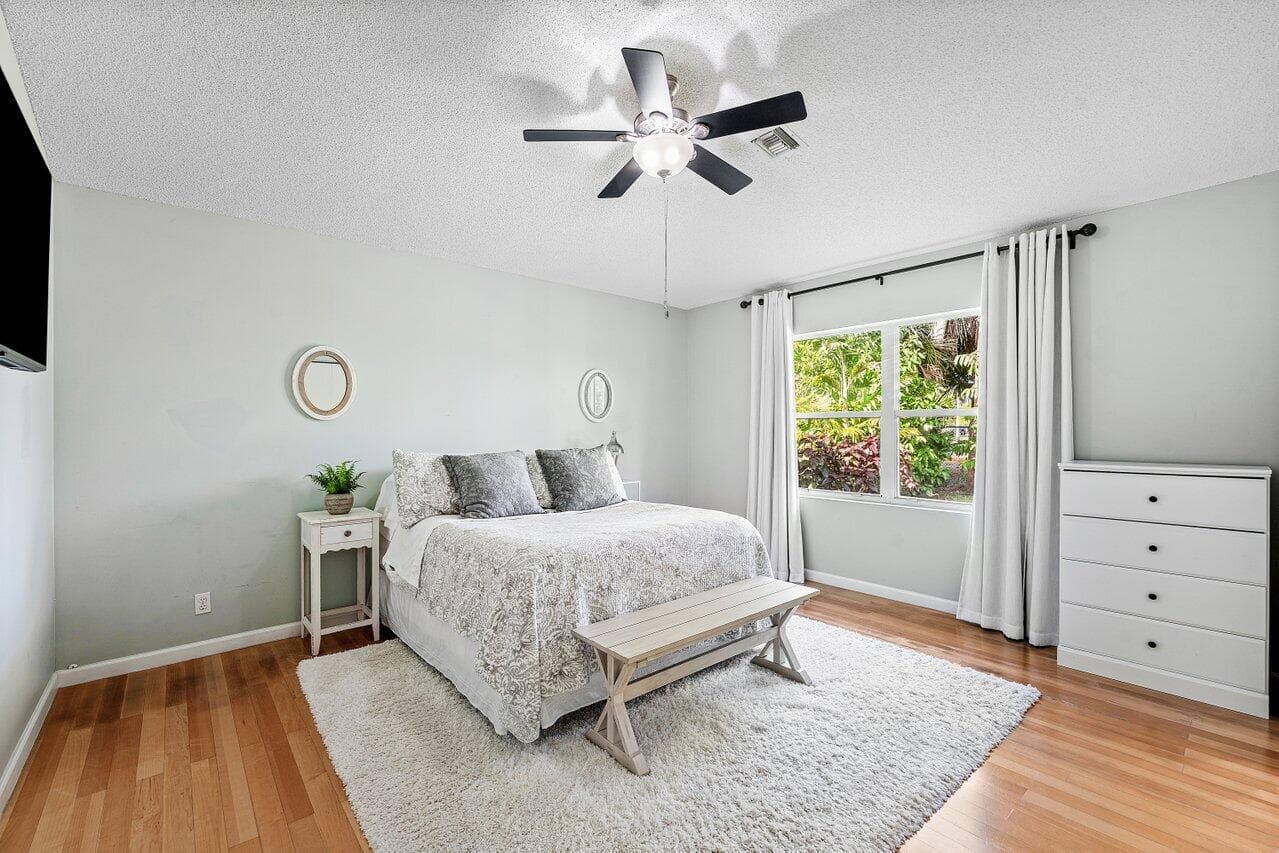 5418 Club Circle, Haverhill, FL 33415 — photo 10 of 28
