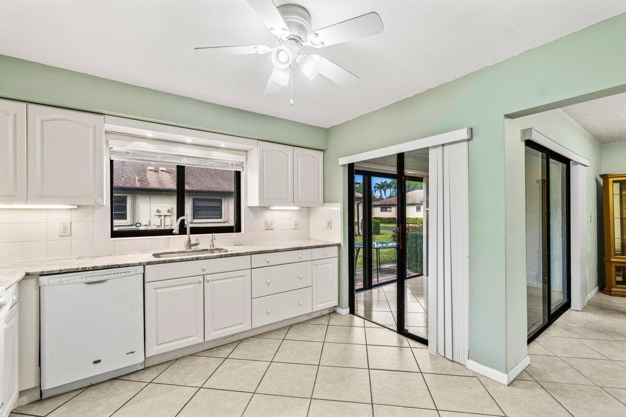 4888 Equestrian Circle B, Boynton Beach, FL 33436 — photo 12 of 35