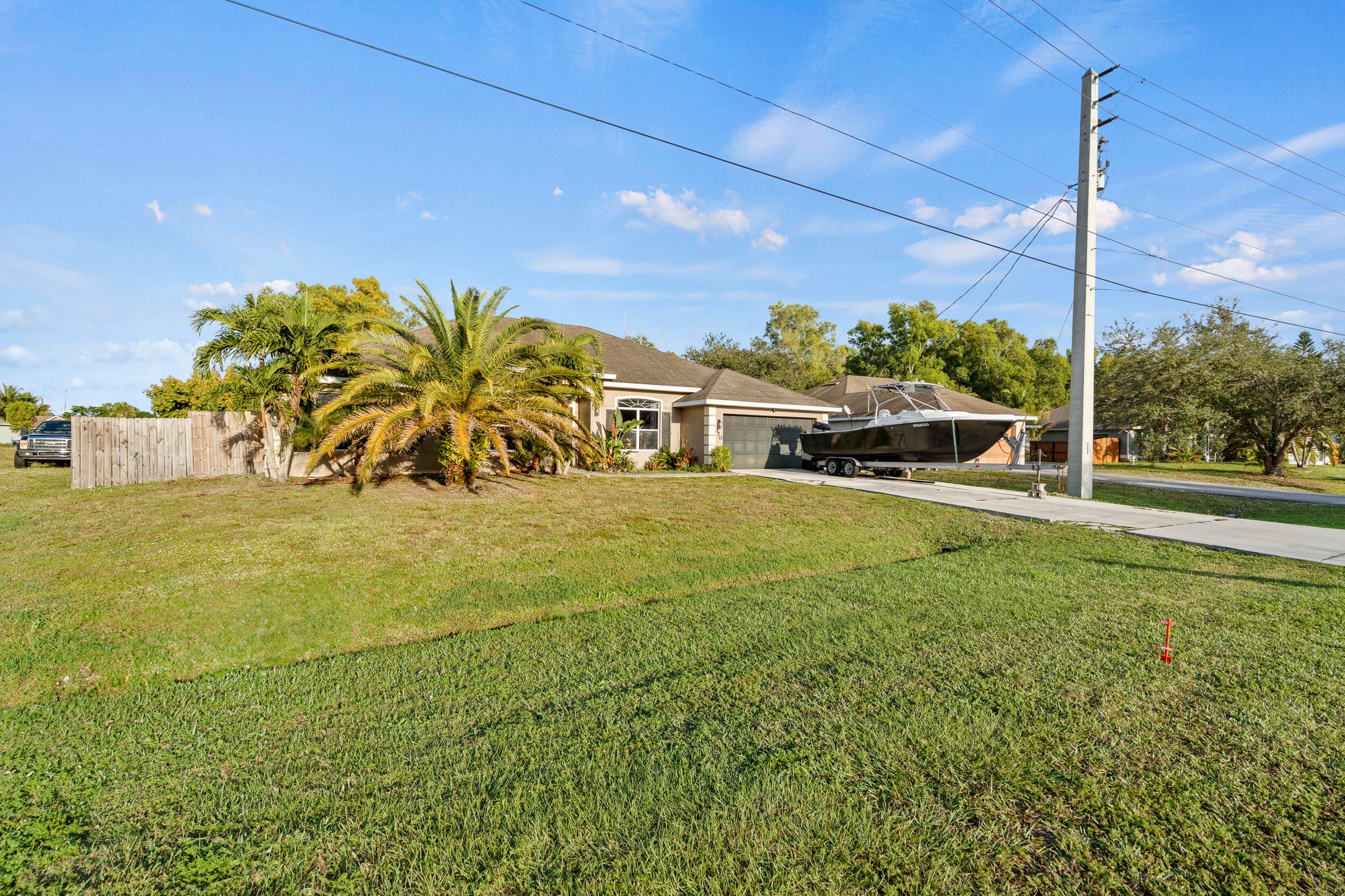 370 SW Tulip Boulevard, Port St. Lucie, FL 34953 — photo 4 of 64