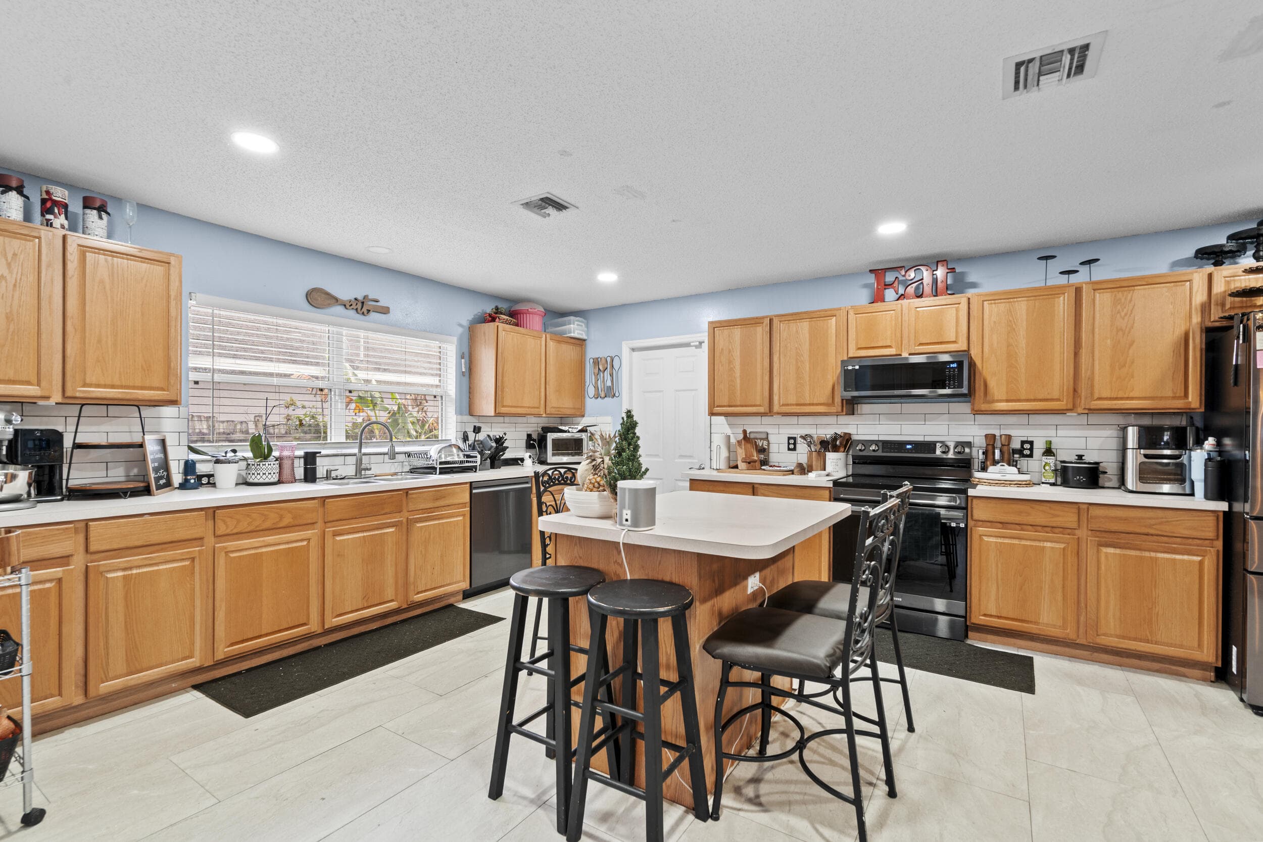 370 SW Tulip Boulevard, Port St. Lucie, FL 34953 — photo 20 of 64