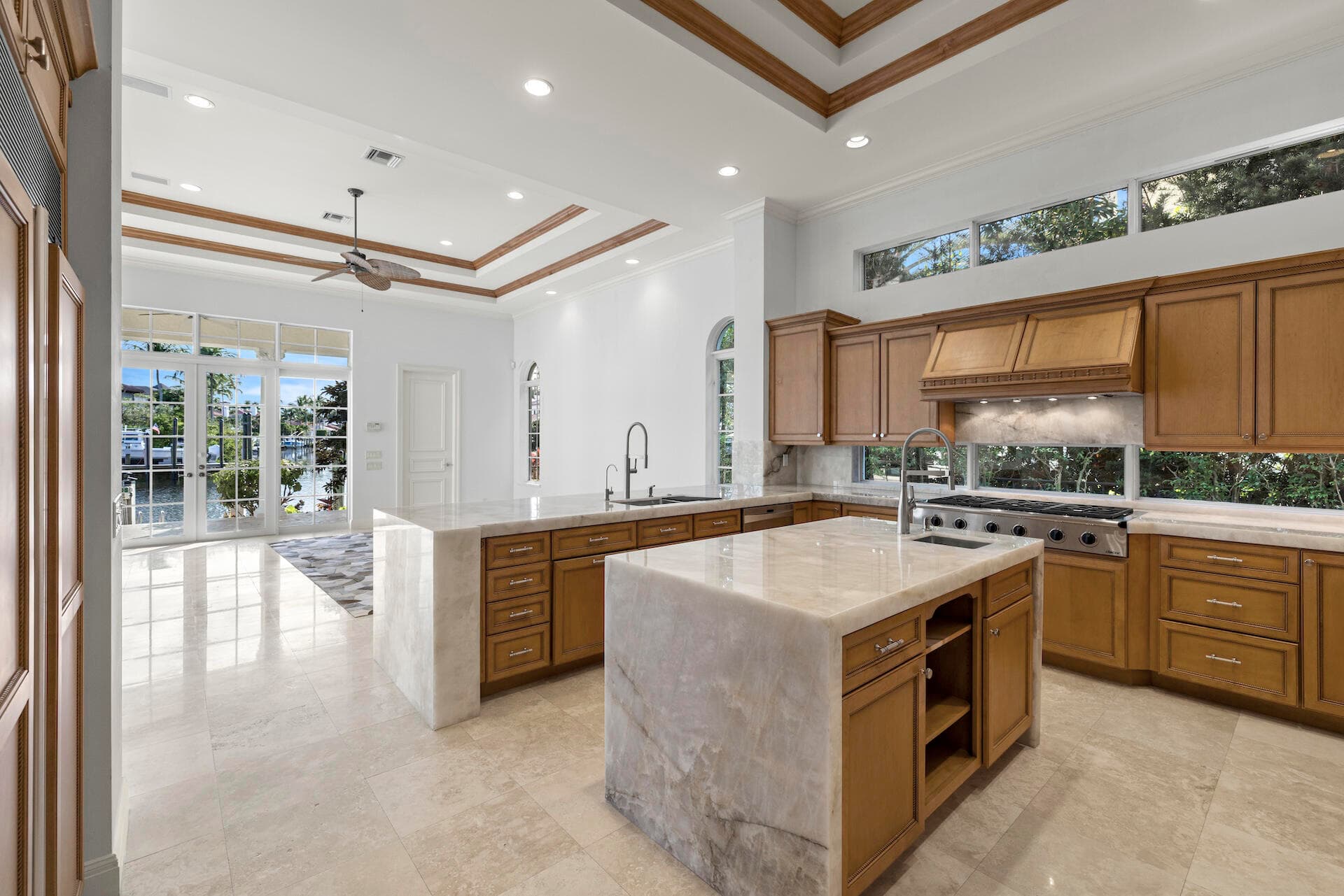 828 Harbour Isle Place, North Palm Beach, FL 33410 — photo 15 of 50