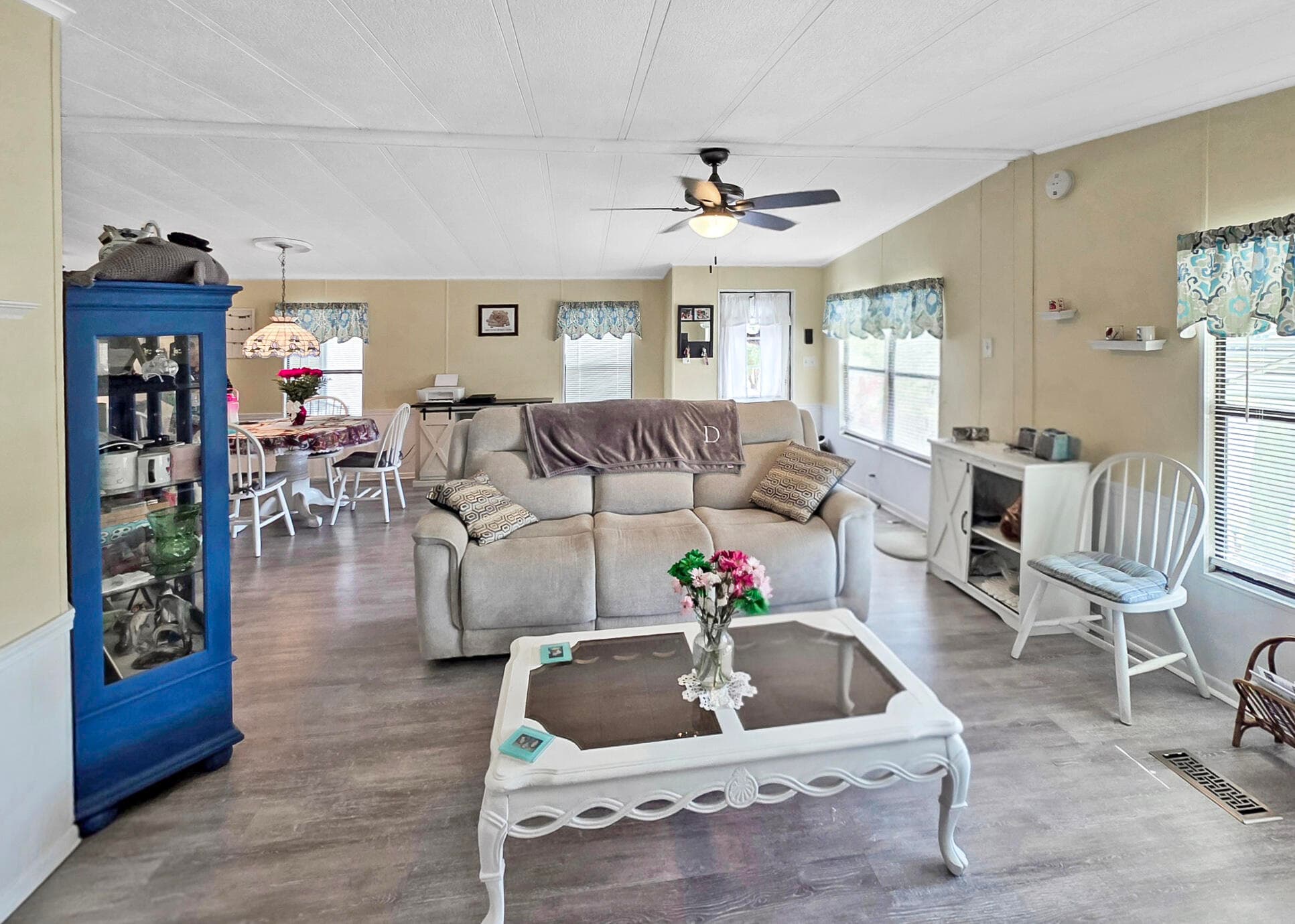 35 Flores Del Norte, Fort Pierce, FL 34951 — photo 4 of 21