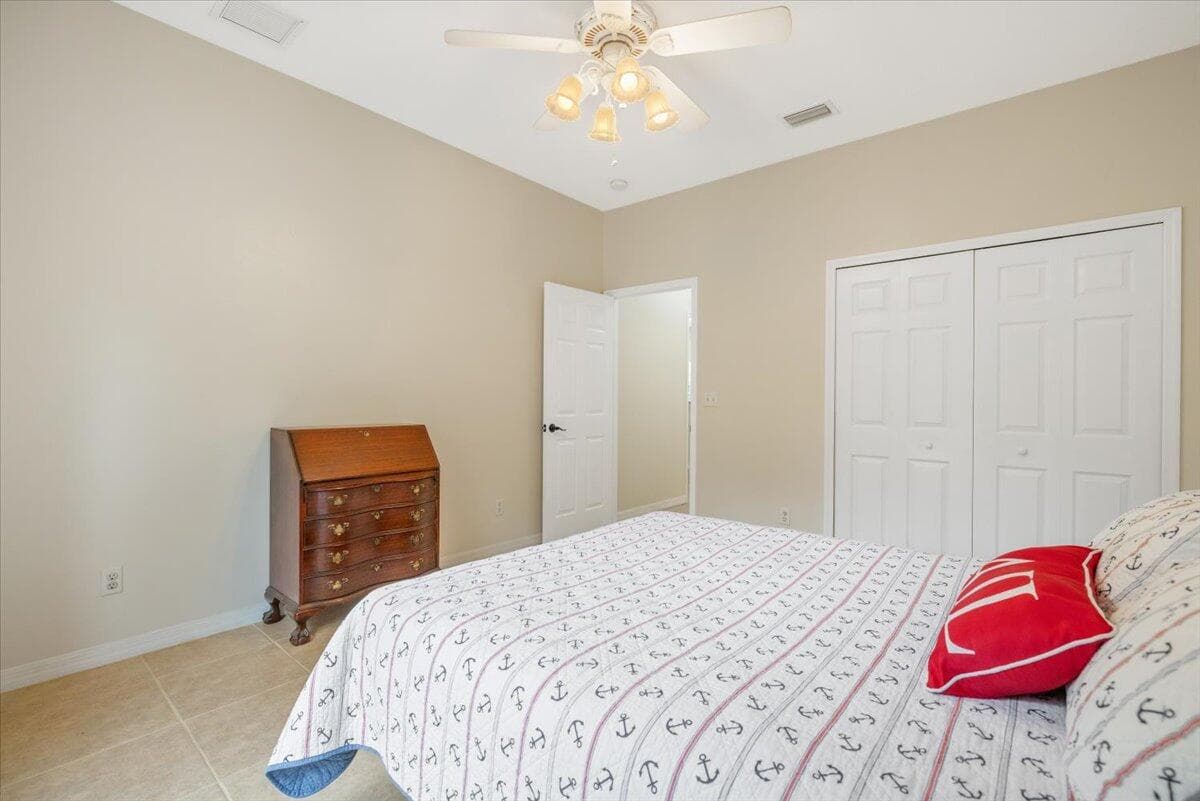 1410 4th Court, Vero Beach, FL 32960 — photo 32 of 37