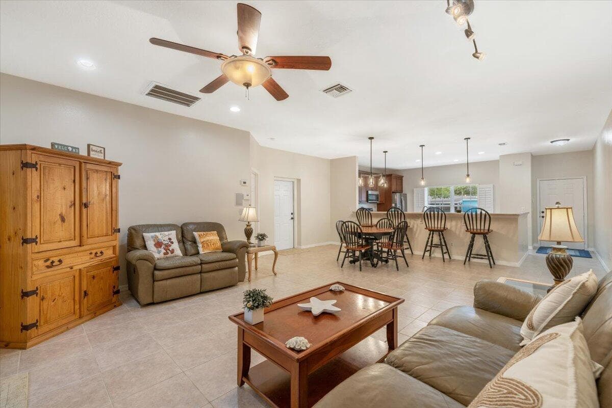 1410 4th Court, Vero Beach, FL 32960 — photo 15 of 37