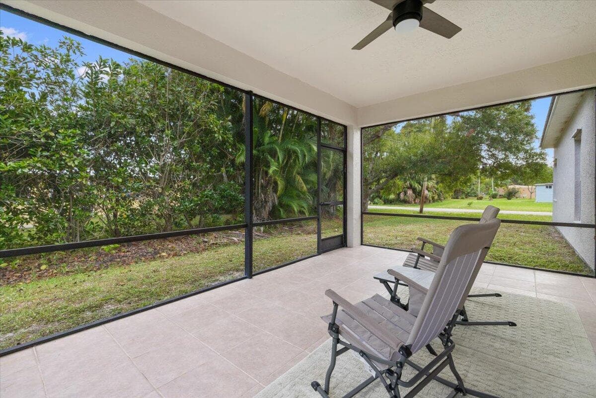 1410 4th Court, Vero Beach, FL 32960 — photo 13 of 37