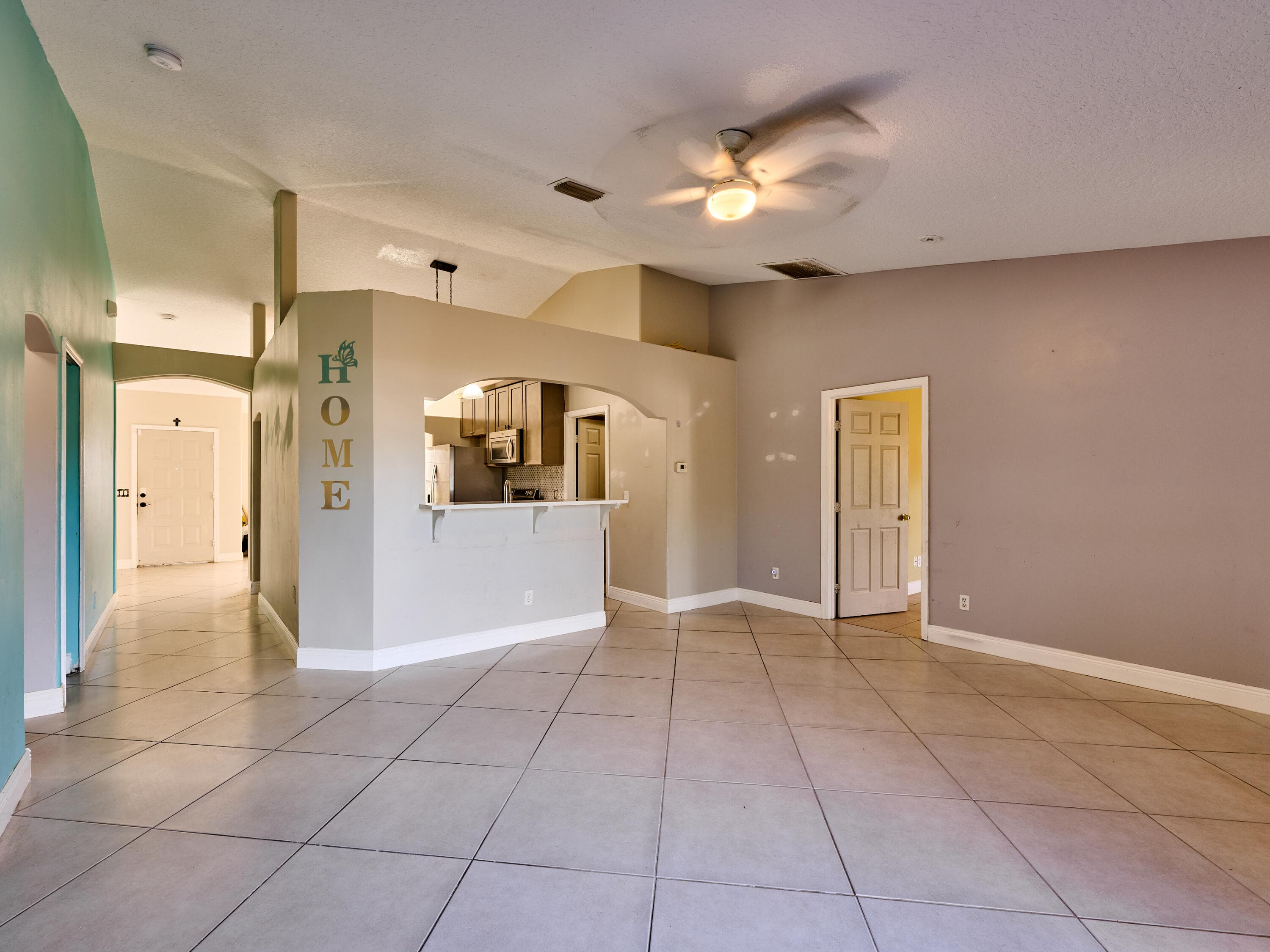 1407 SE Grapeland Avenue, Port St. Lucie, FL 34952 — photo 9 of 25