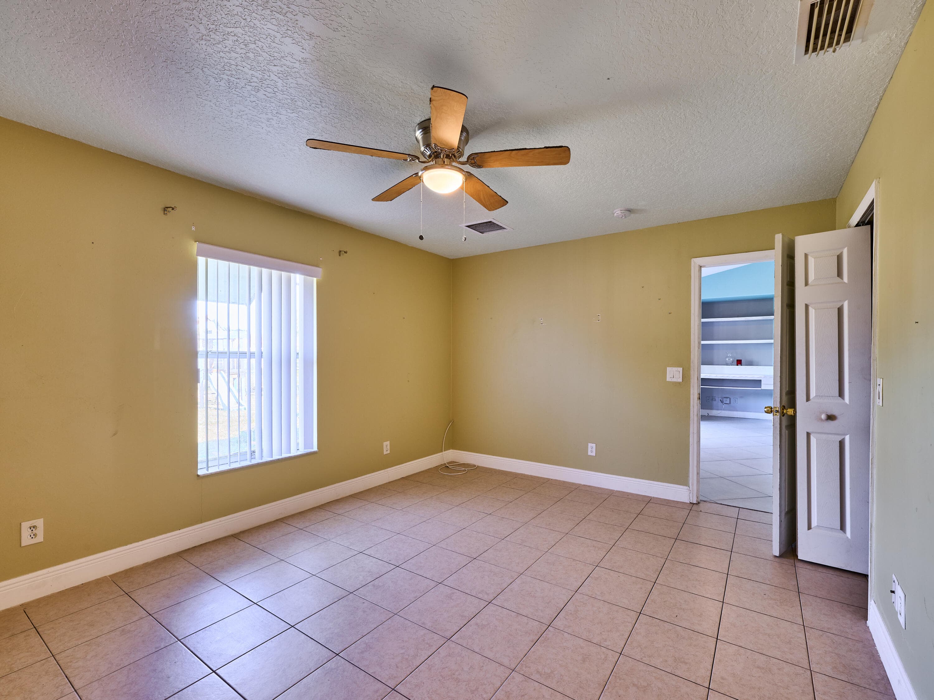 1407 SE Grapeland Avenue, Port St. Lucie, FL 34952 — photo 10 of 25
