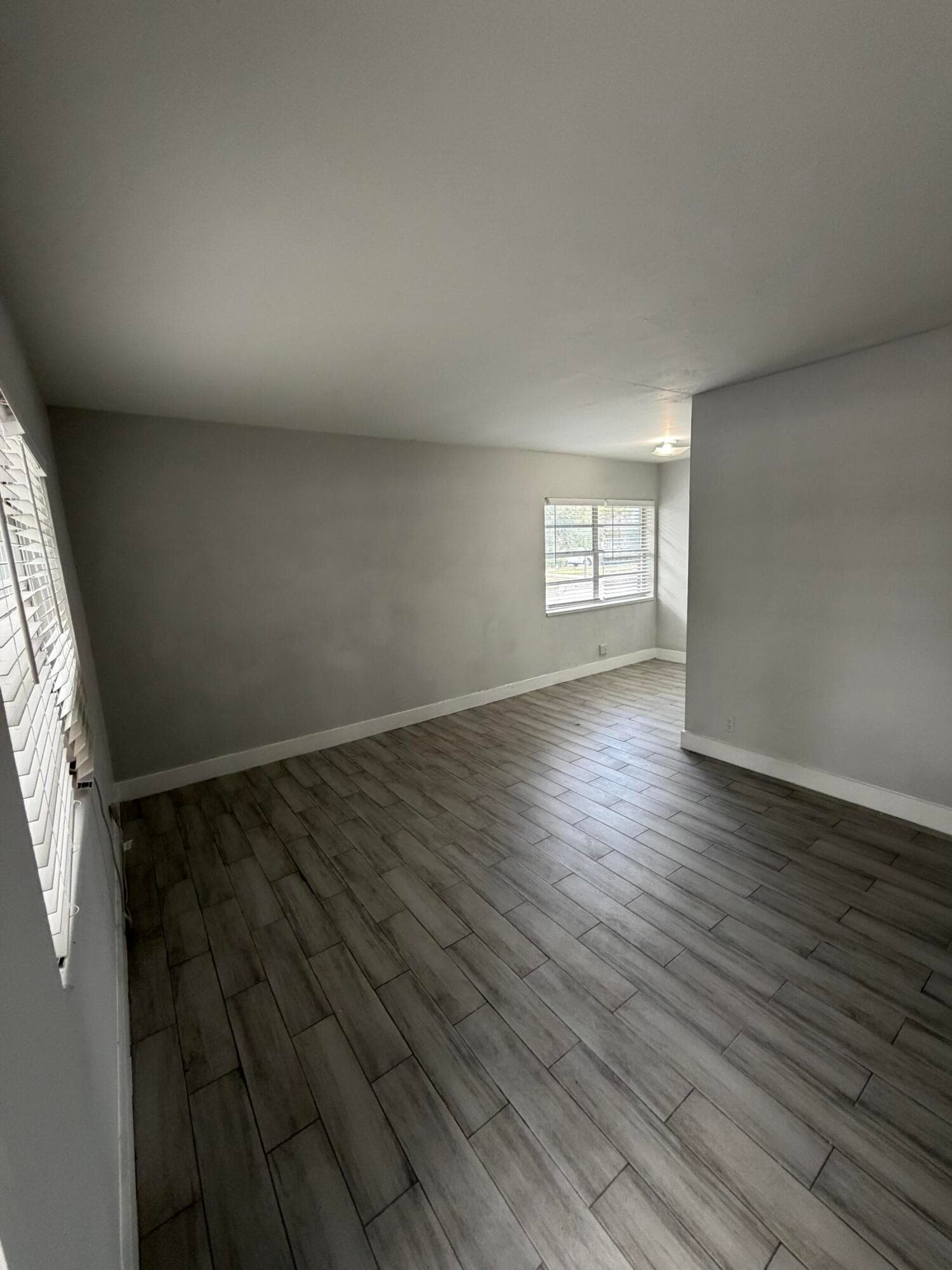 2722 Poinsettia Avenue 16, West Palm Beach, FL 33407 — photo 3 of 7