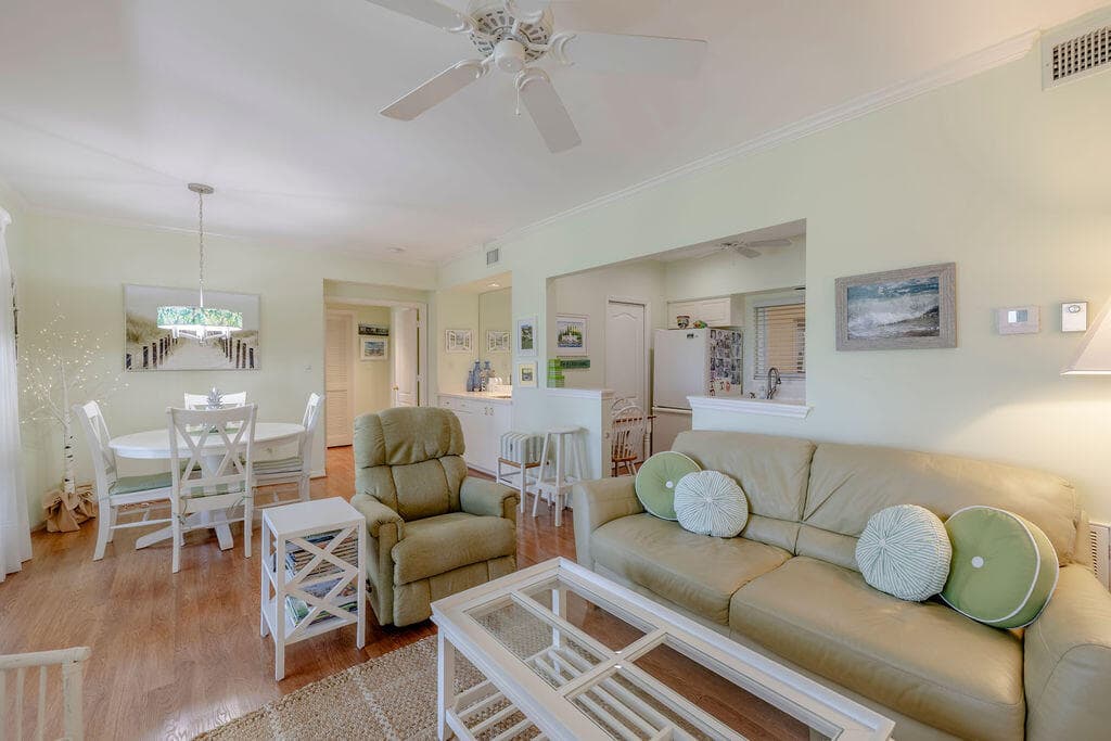 5520 E Harbor Village Drive 101, Vero Beach, FL 32967 — photo 9 of 54