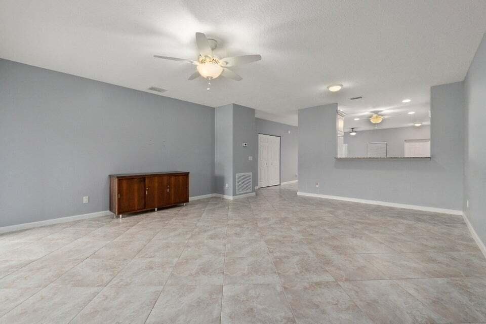 2087 SE Wild Meadow Circle, Port St. Lucie, FL 34952 — photo 4 of 10