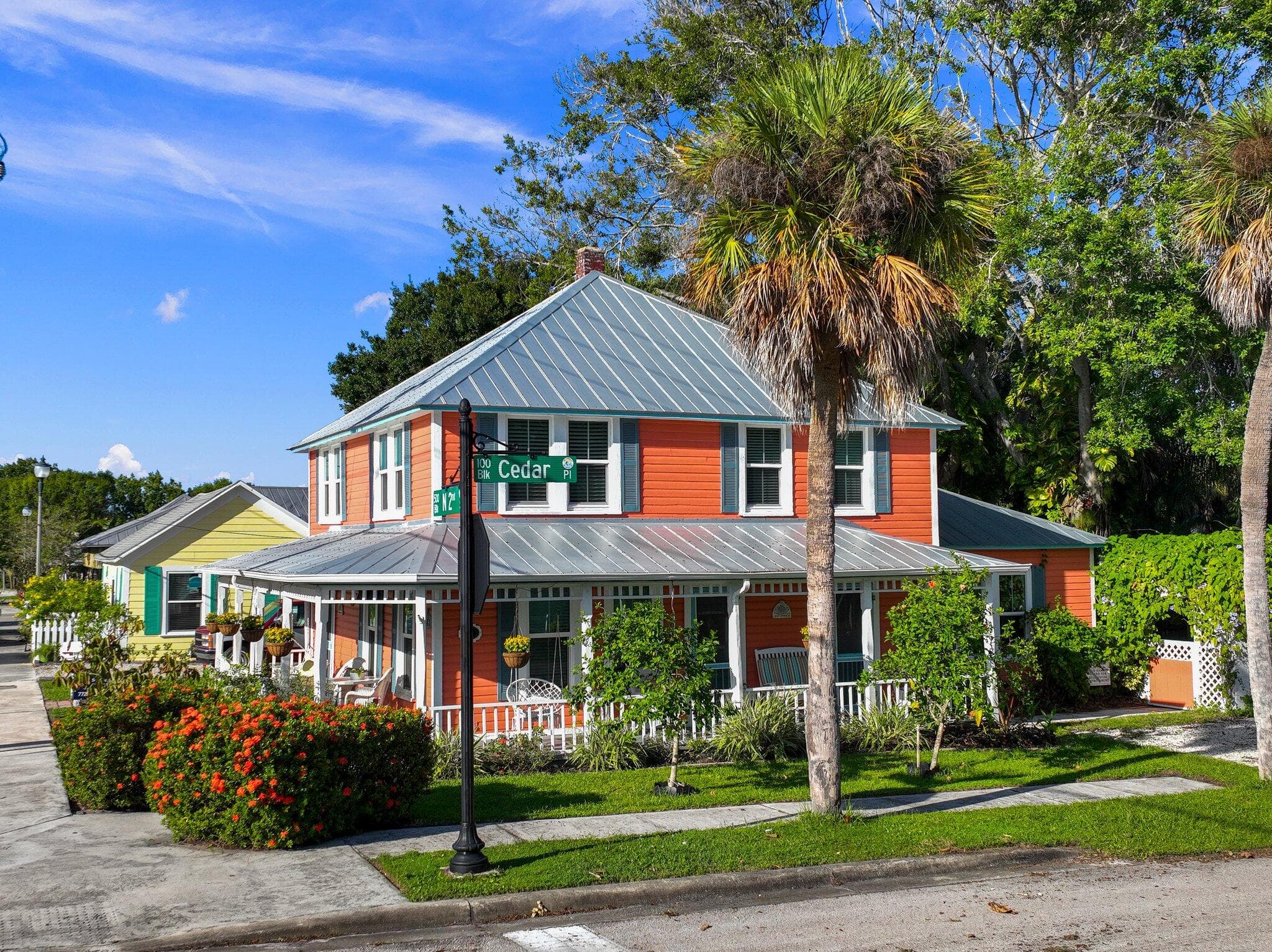 518 N 2nd Street, Fort Pierce, FL 34950 — photo 8 of 69