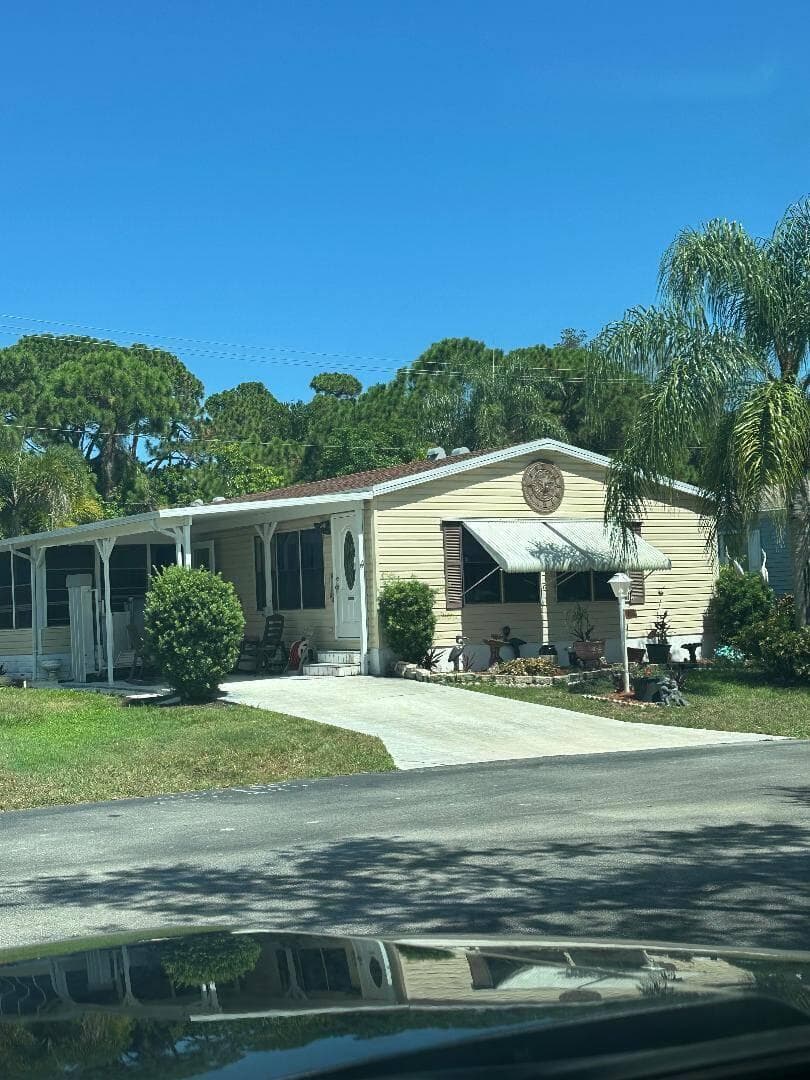 456 Tropical Isles Circle, Fort Pierce, FL 34982 — photo 1 of 9