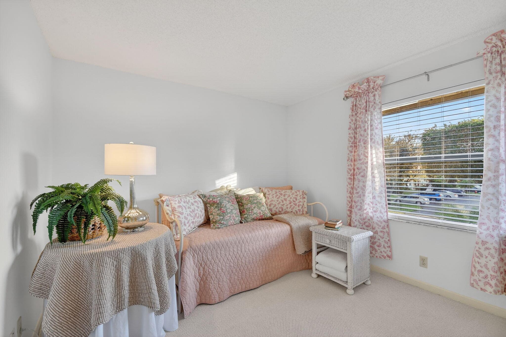 4542 Lucerne Lakes Boulevard E 202, Lake Worth, FL 33467 — photo 21 of 33