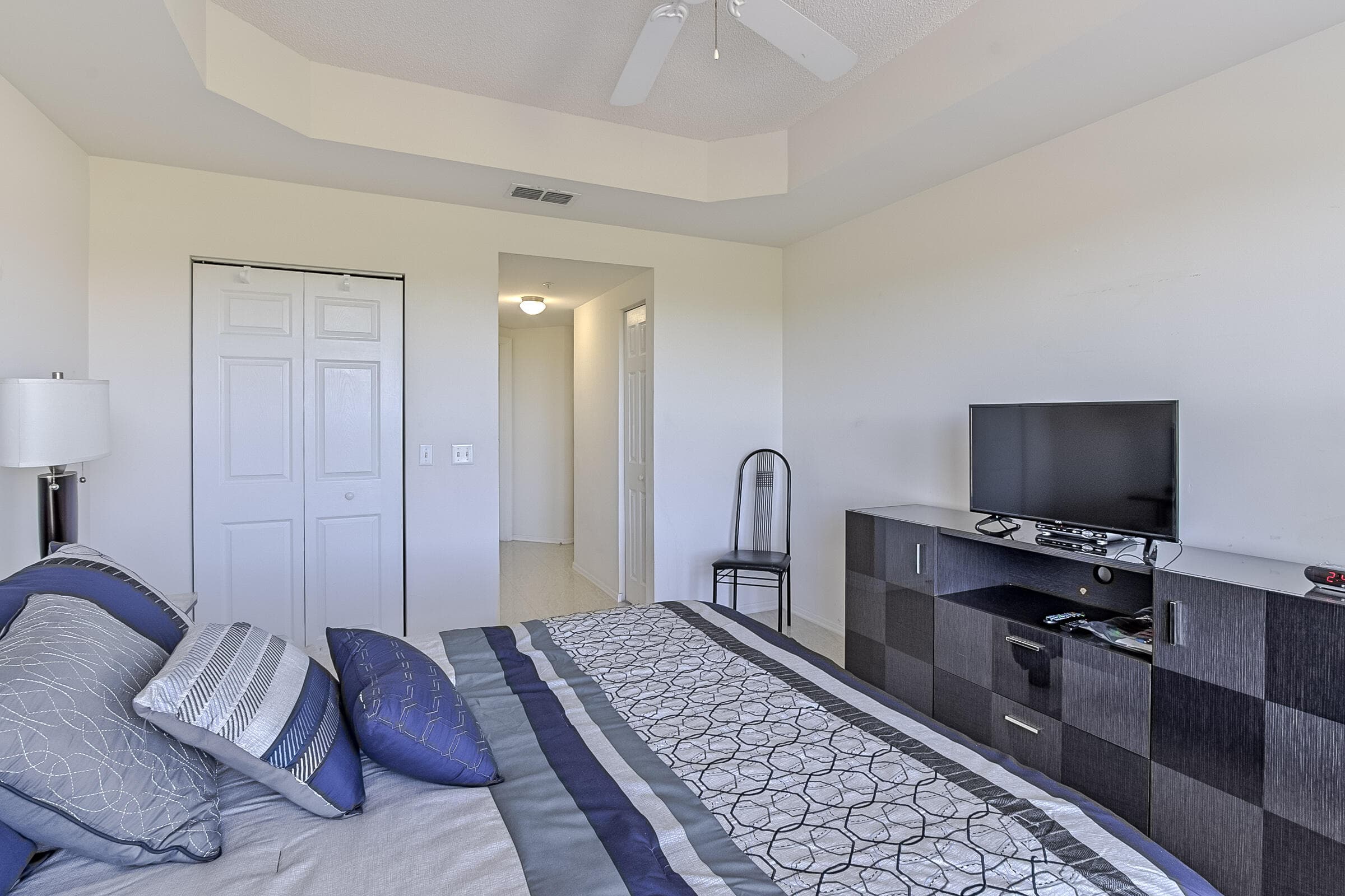 Condominium in Boynton Beach — photo 11 of 17
