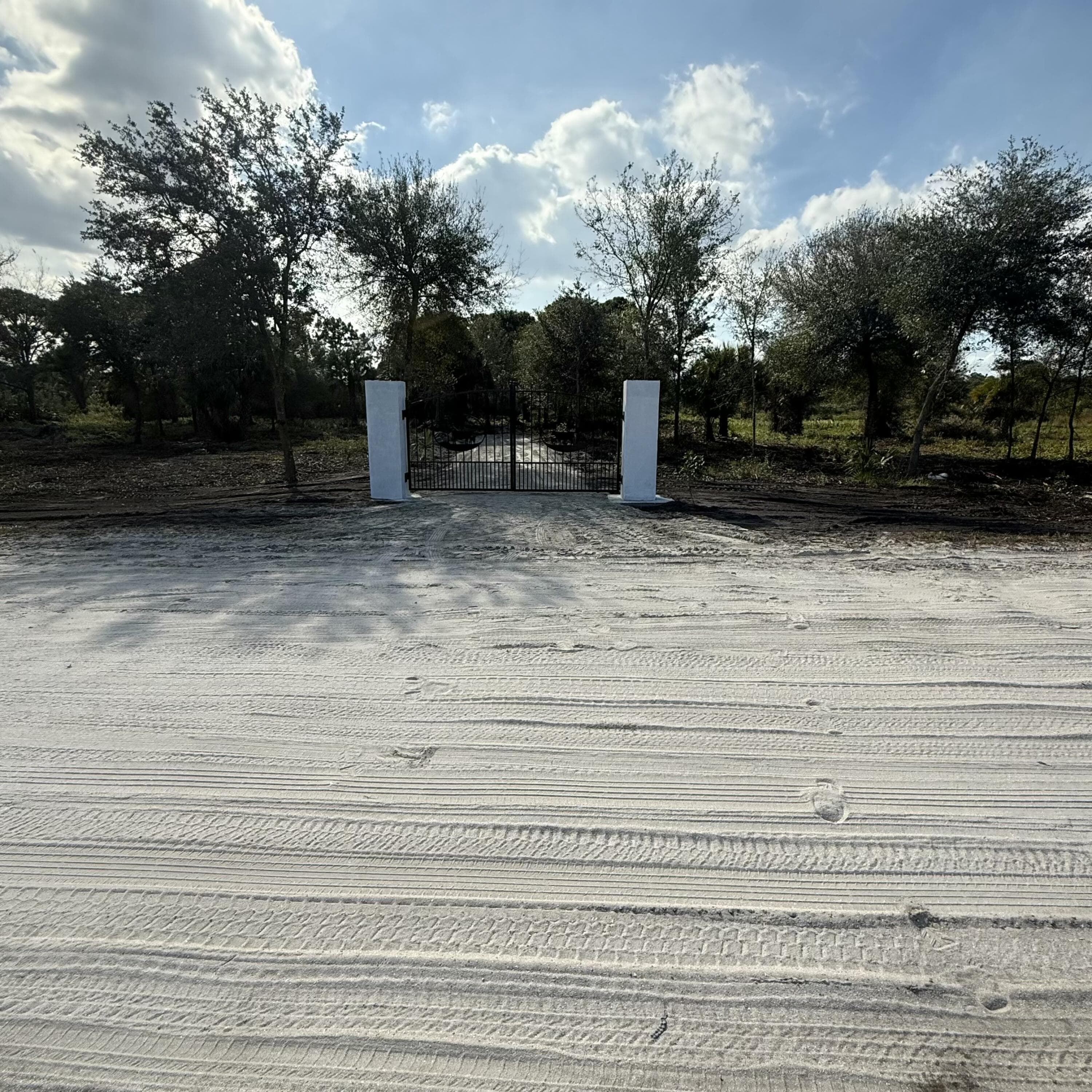 7805 21st Street SW, Vero Beach, FL 32968 — photo 5 of 11