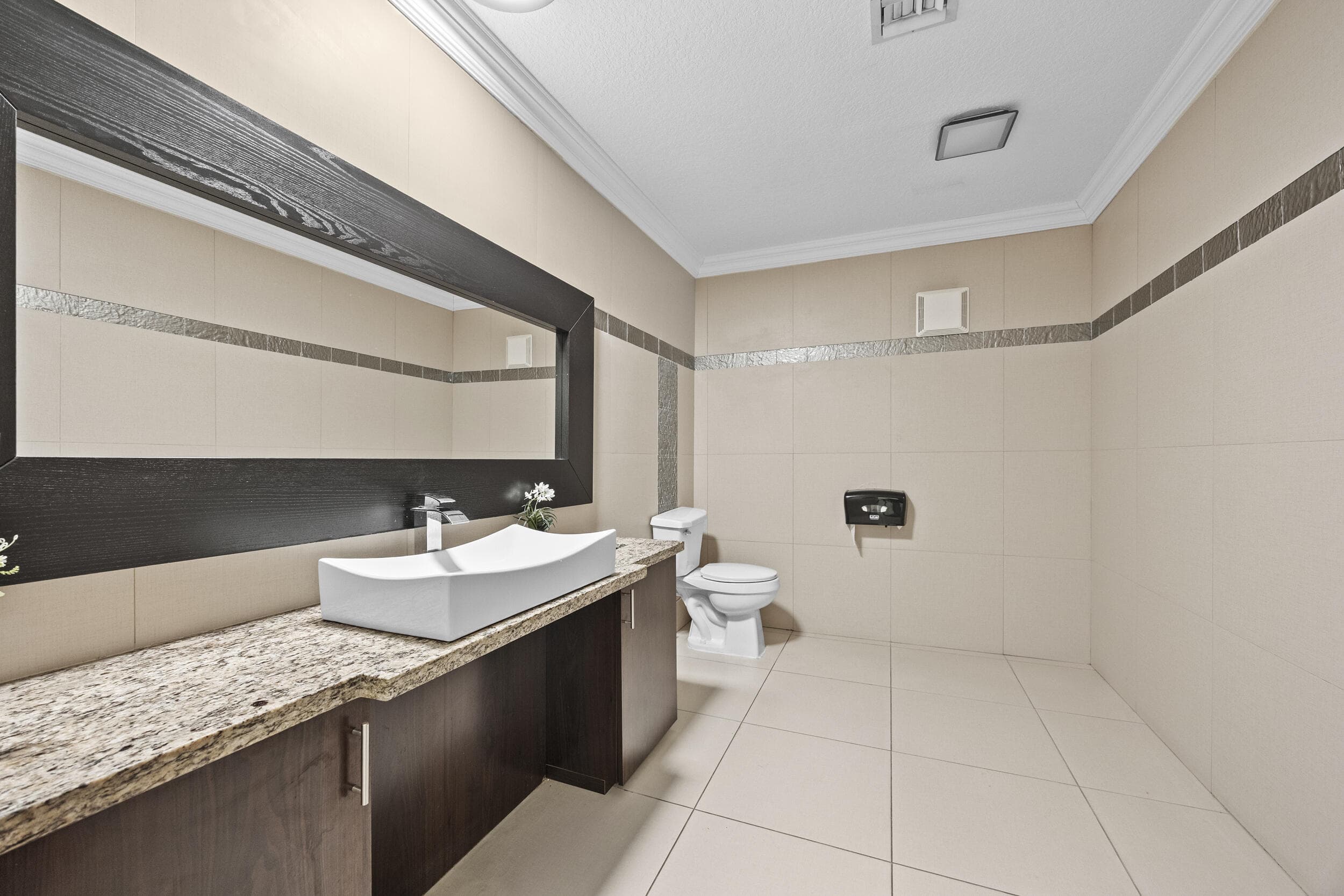 1940 Harrison Street, Hollywood, FL 33020 — photo 17 of 87