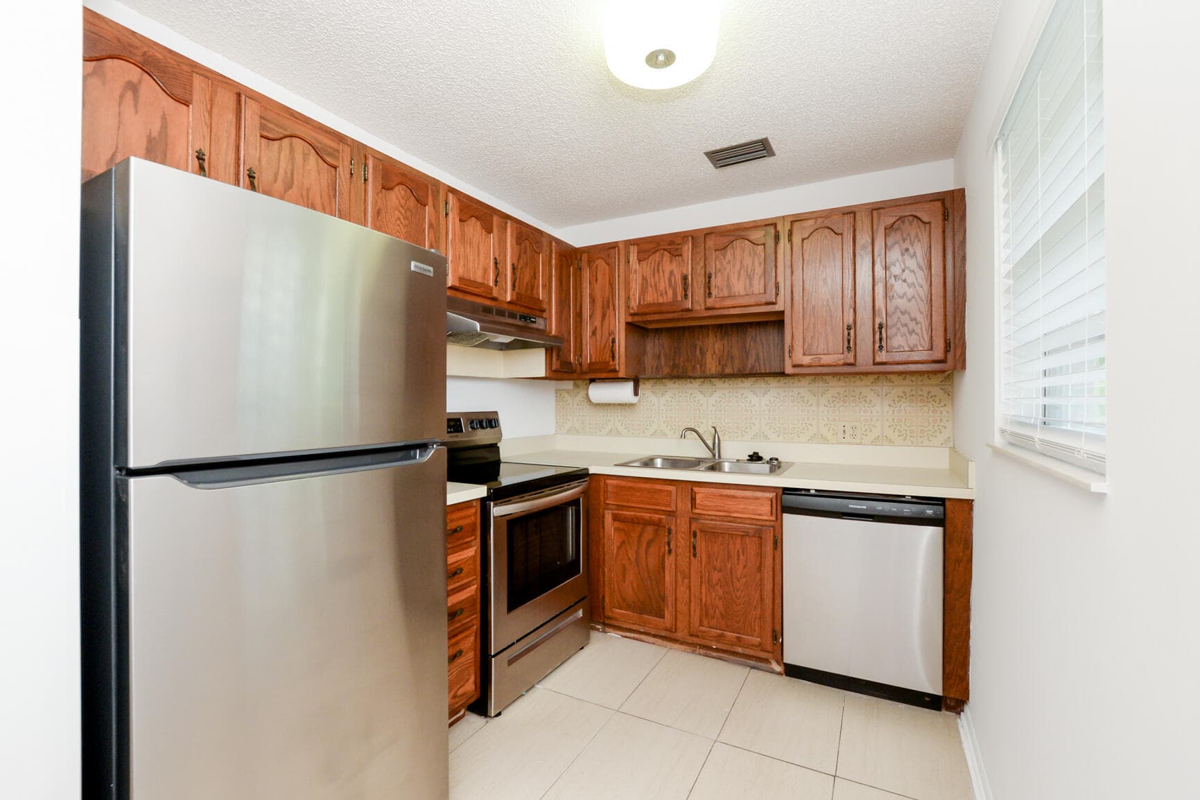 8 Lake Vista Trail 205, Port St. Lucie, FL 34952 — photo 6 of 24