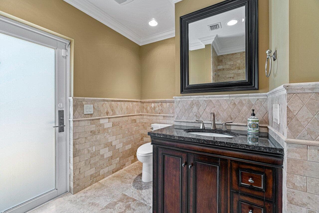 870 NW 7th Street, Boca Raton, FL 33486 — photo 32 of 38
