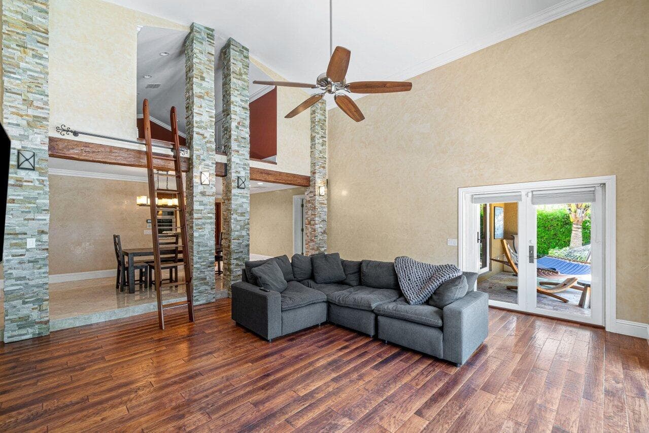 870 NW 7th Street, Boca Raton, FL 33486 — photo 15 of 38