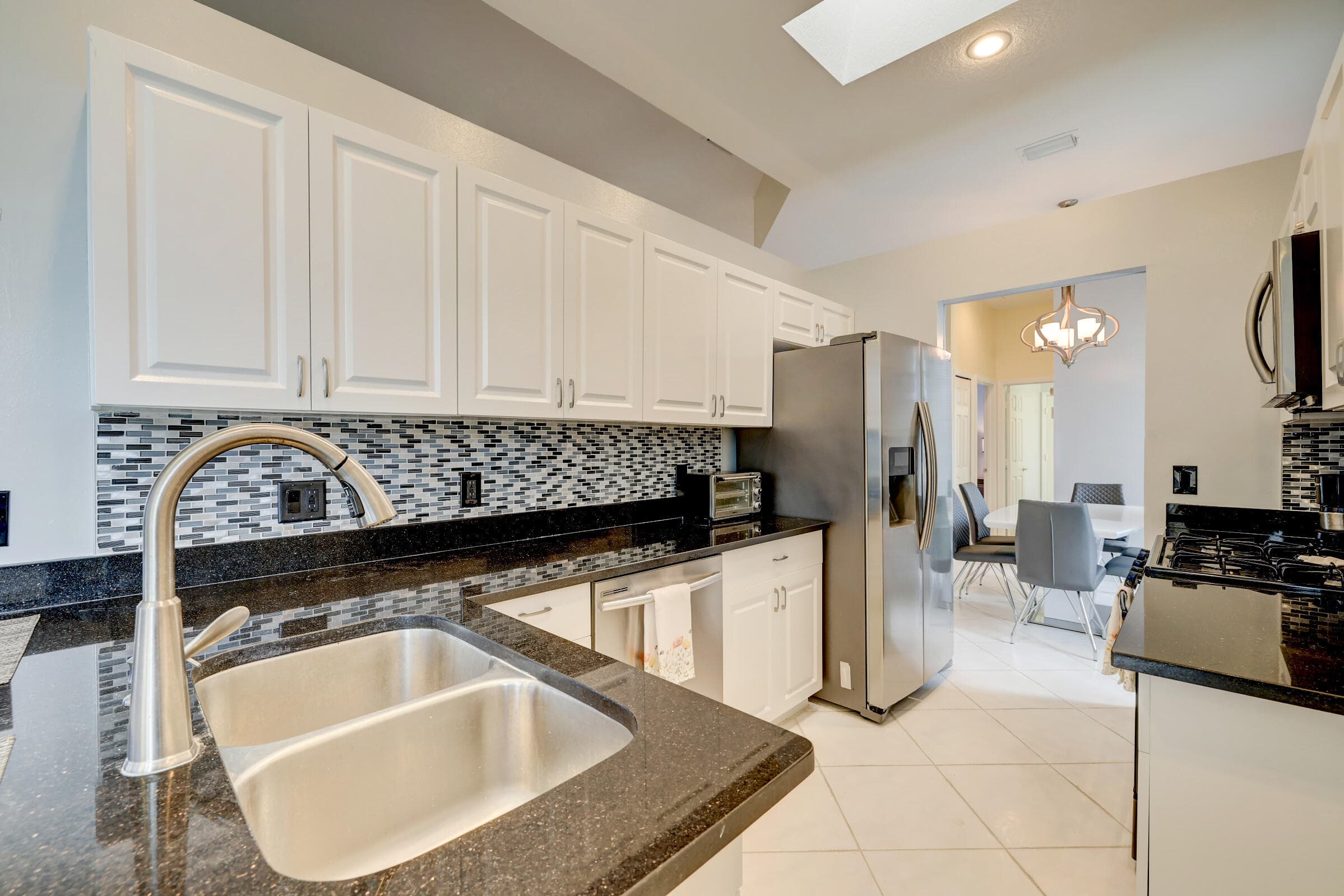 450 SW Fairway Landing, Port St. Lucie, FL 34986 — photo 9 of 36