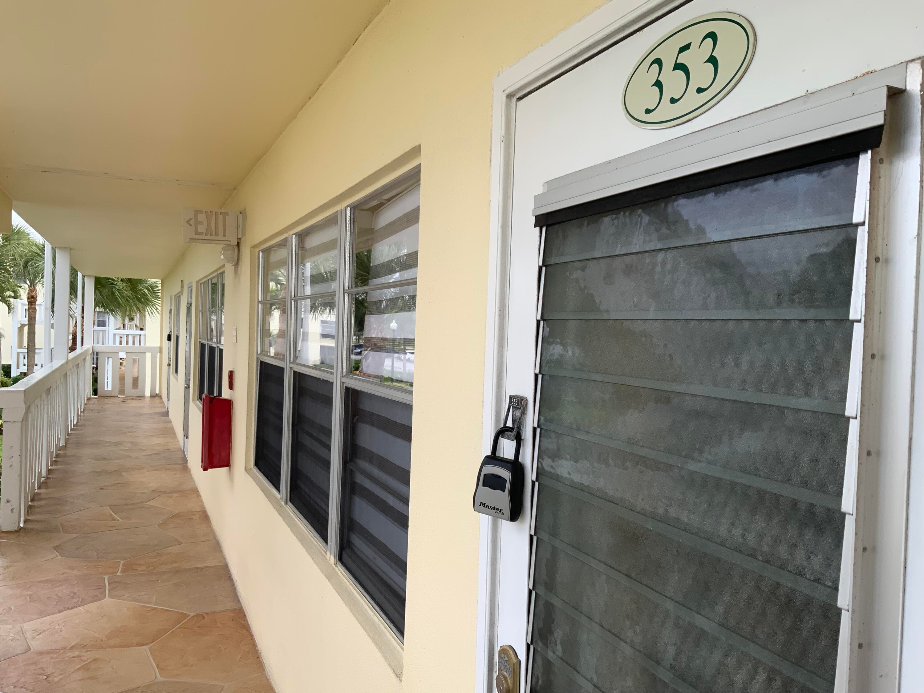 353 Dorset I 353, Boca Raton, FL 33434 — photo 1 of 28