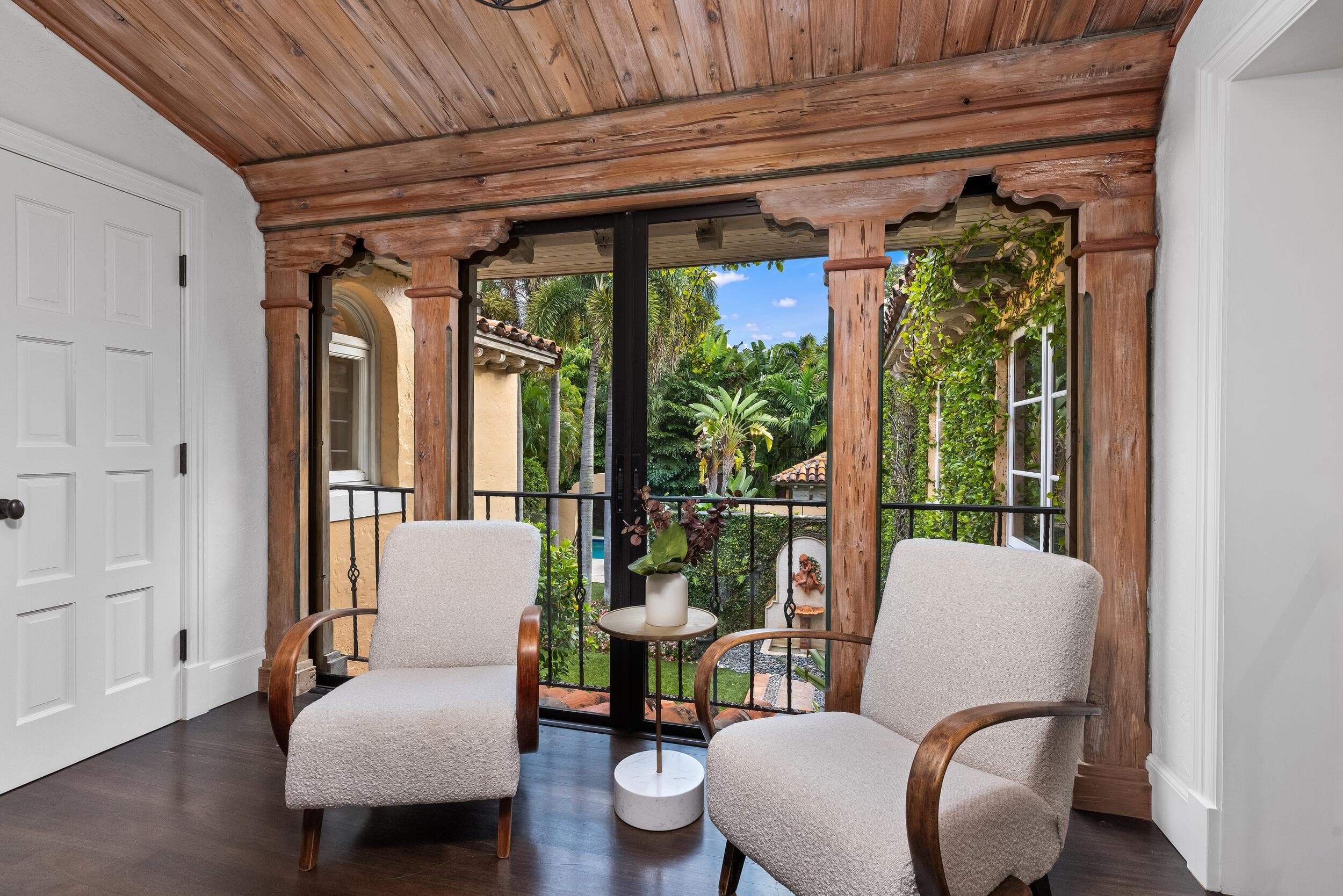 124 Brazilian Avenue, Palm Beach, FL 33480 — photo 15 of 43