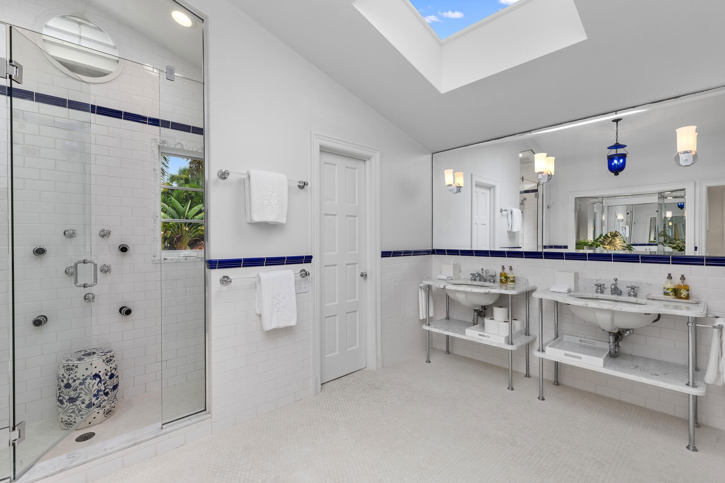 124 Brazilian Avenue, Palm Beach, FL 33480 — photo 17 of 43