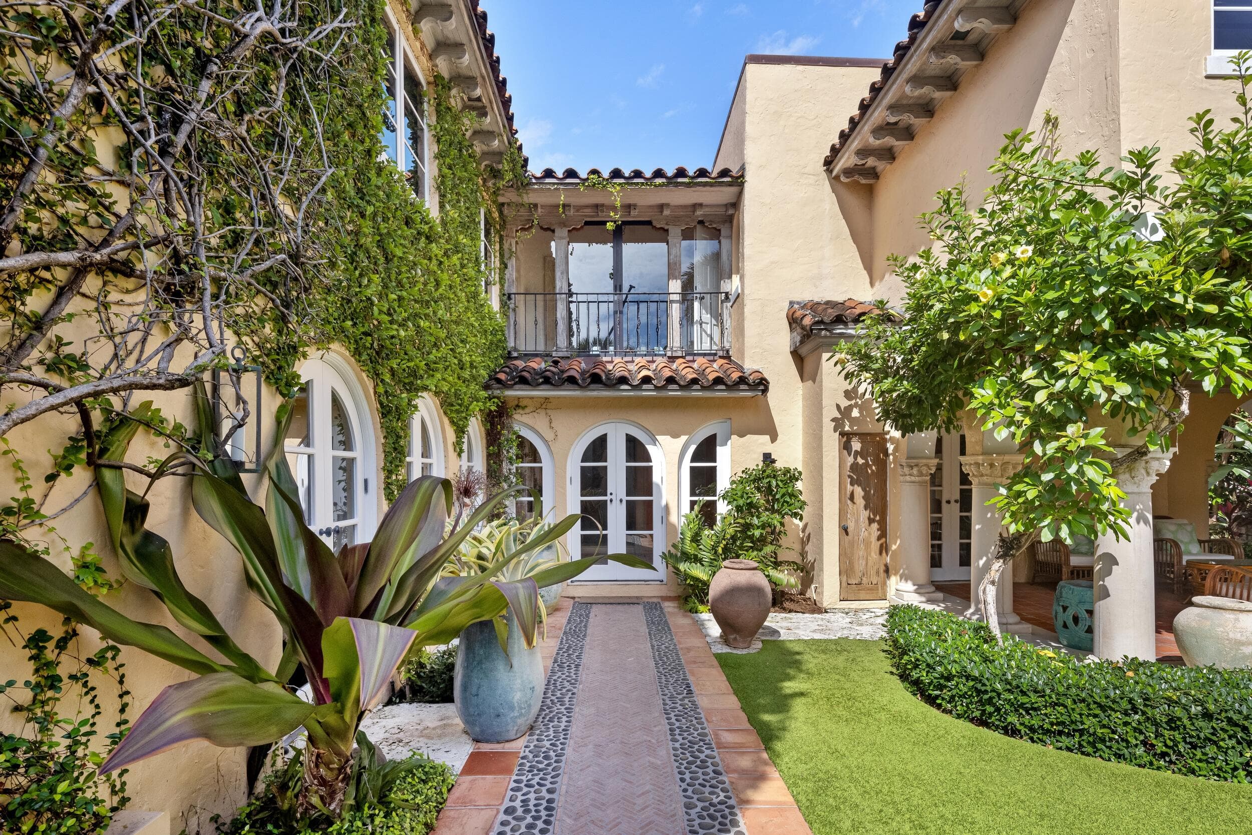 124 Brazilian Avenue, Palm Beach, FL 33480 — photo 34 of 43