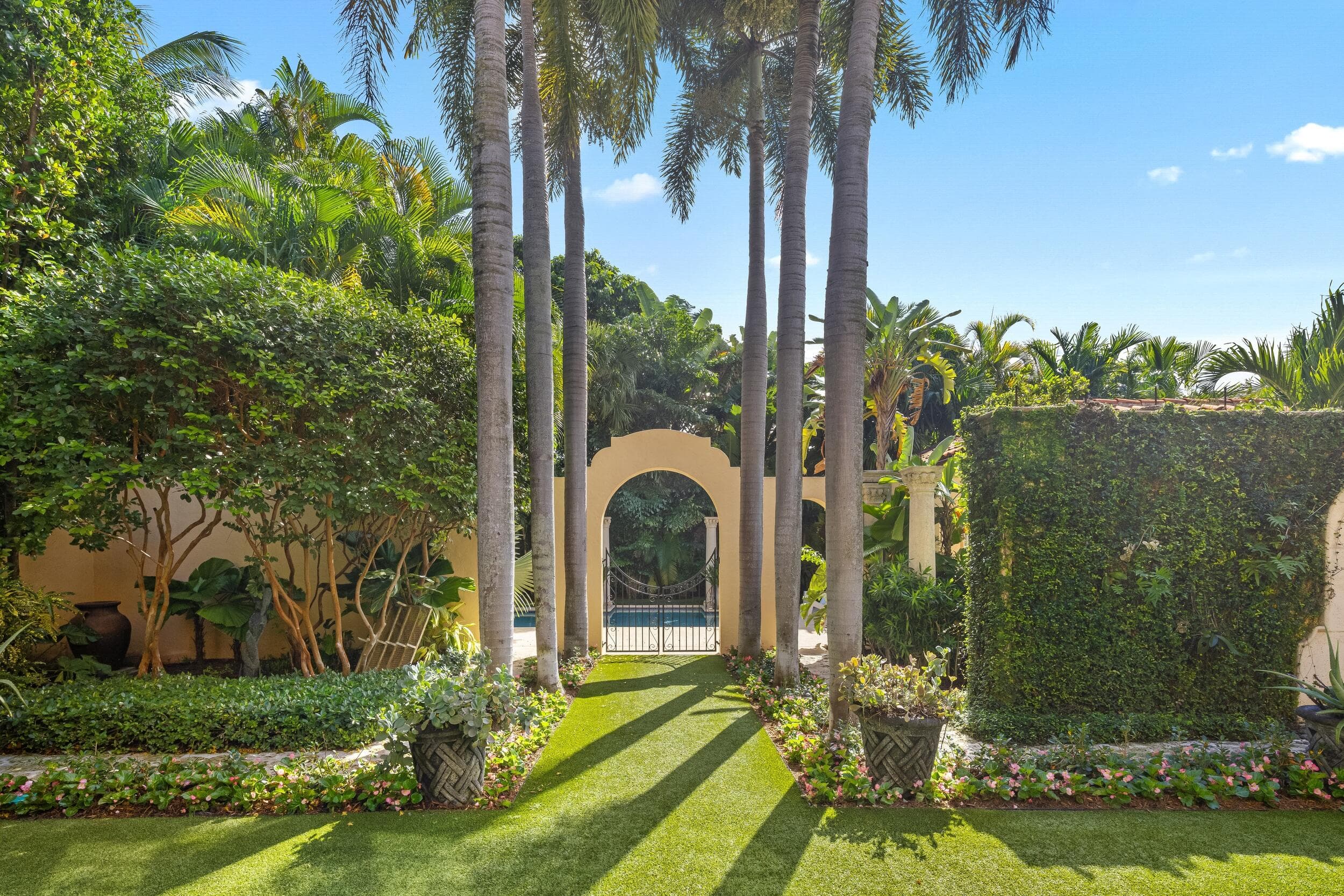 124 Brazilian Avenue, Palm Beach, FL 33480 — photo 39 of 43
