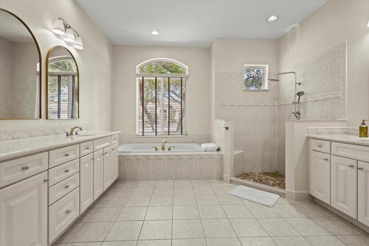 8048 Links Way, Port St. Lucie, FL 34986 — photo 30 of 65