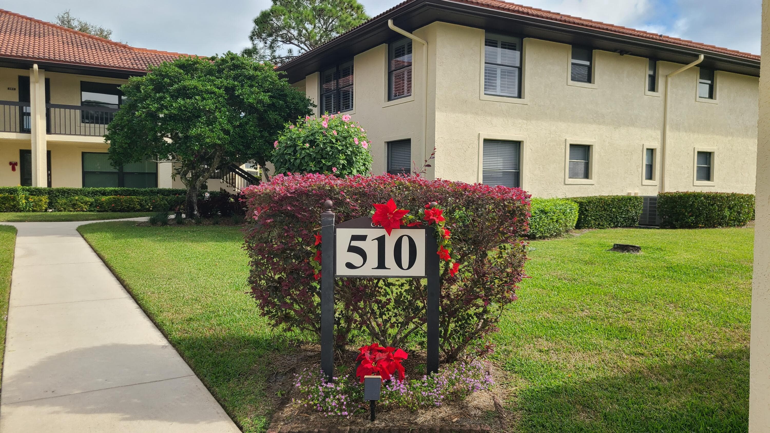 510 SW South River Drive 204, Stuart, FL 34997 — photo 2 of 35