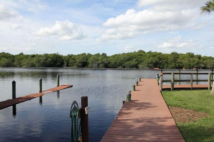 510 SW South River Drive 204, Stuart, FL 34997 — photo 33 of 35