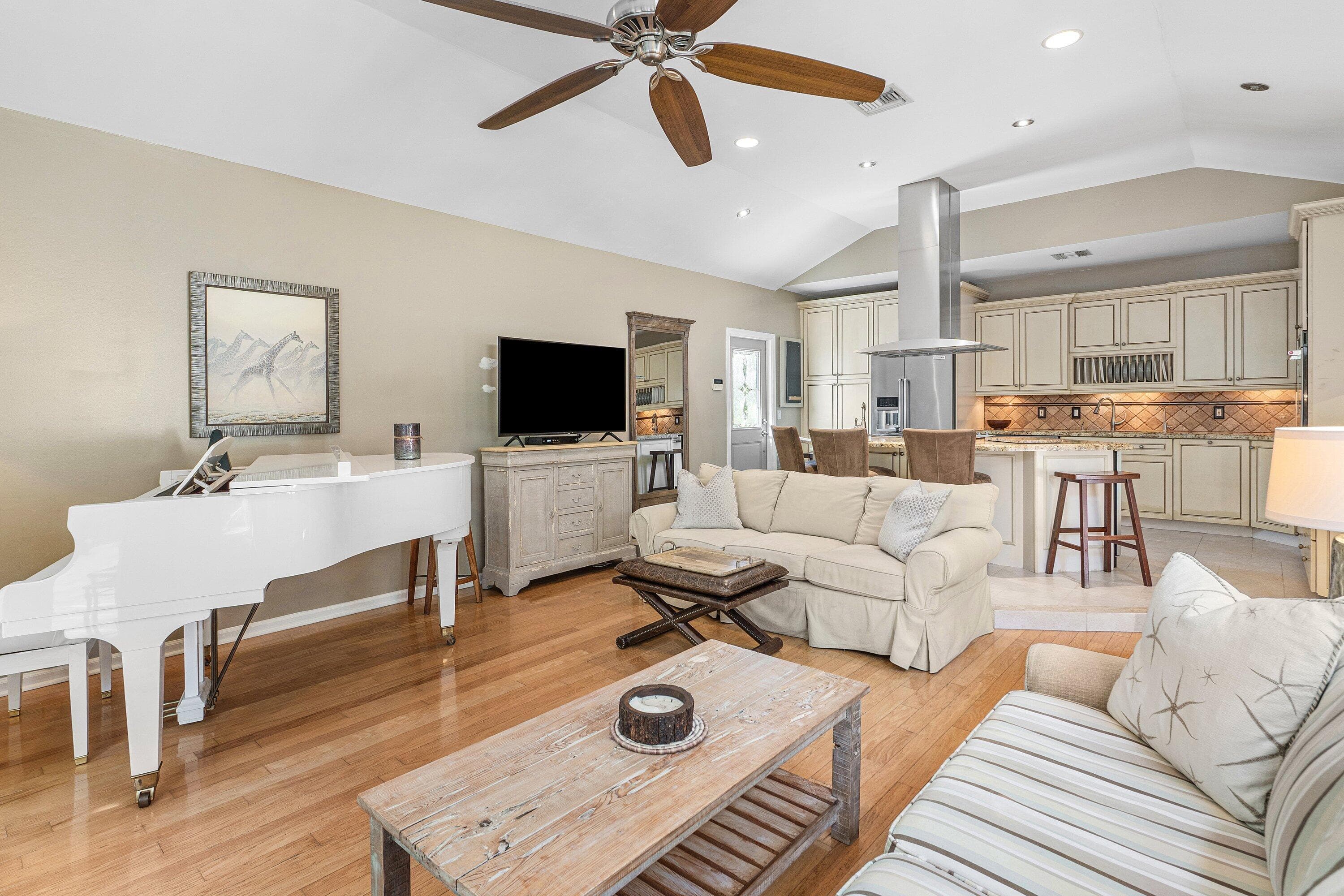 802 NE 2nd Street, Delray Beach, FL 33483 — photo 19 of 52