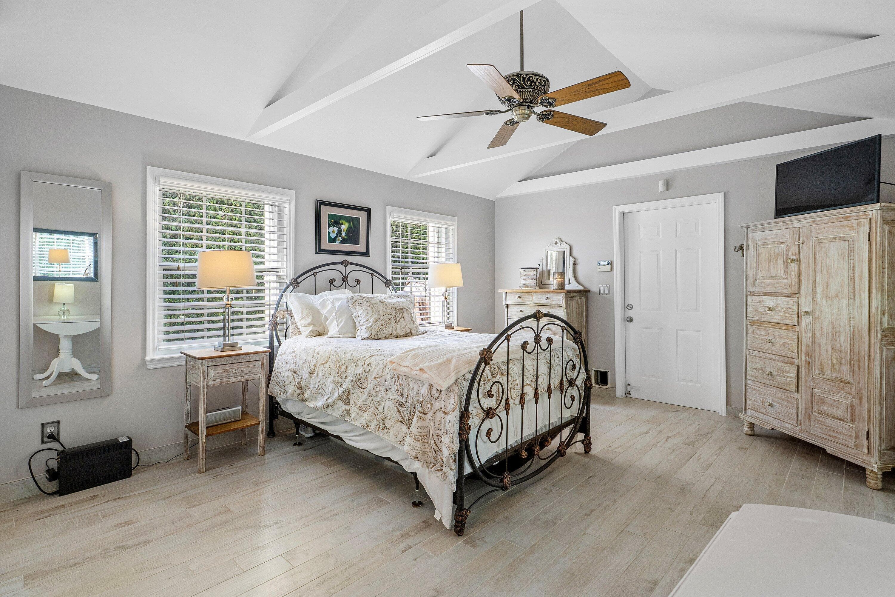 802 NE 2nd Street, Delray Beach, FL 33483 — photo 39 of 52