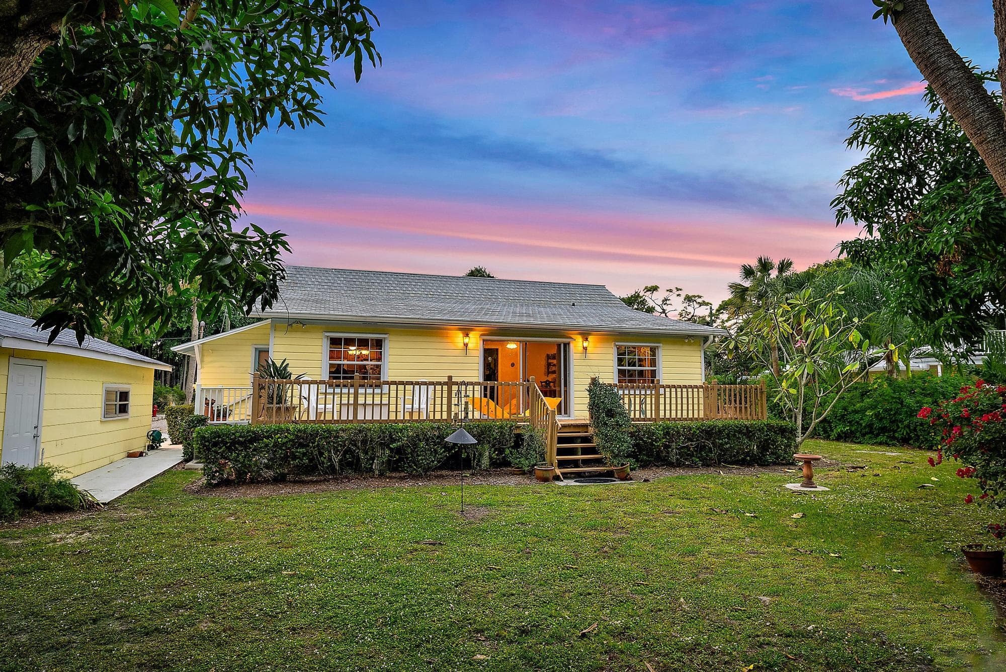 12165 SE Nassau Street, Hobe Sound, FL 33455 — photo 7 of 48