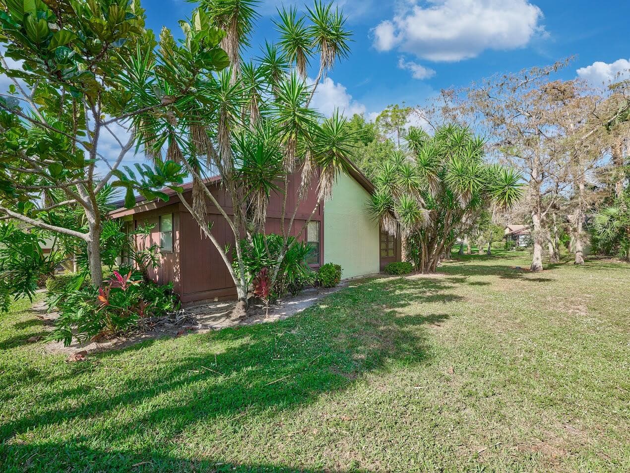 498 Iron Forge Ct Court, Royal Palm Beach, FL 33411 — photo 6 of 42