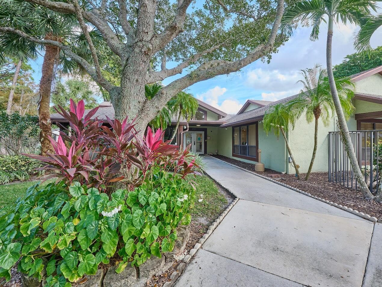 498 Iron Forge Ct Court, Royal Palm Beach, FL 33411 — photo 26 of 42