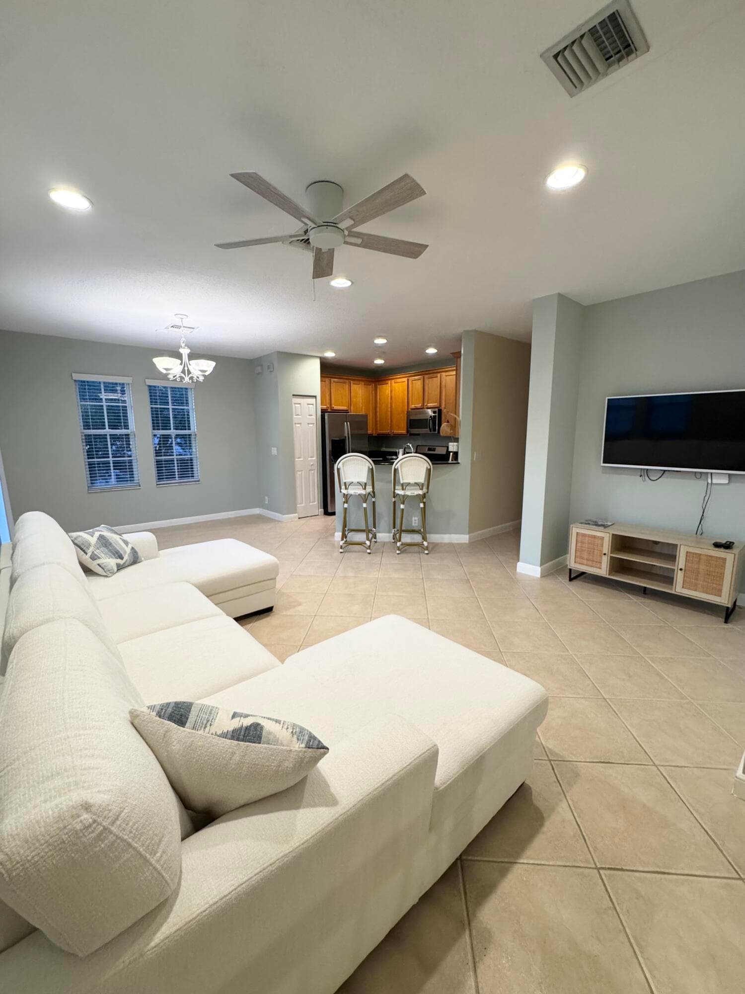 113 Evergrene Parkway 3-A, Palm Beach Gardens, FL 33410 — photo 7 of 35
