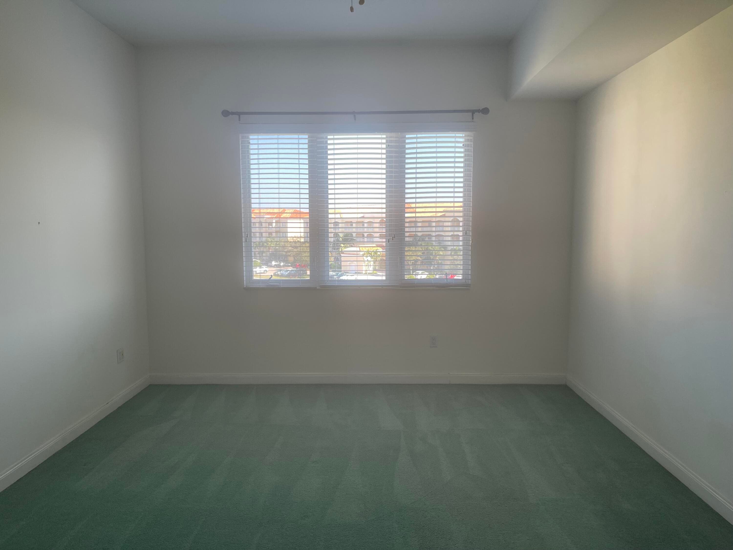 1 Harbour Isle Ph01 Drive E 1, Fort Pierce, FL 34949 — photo 4 of 7