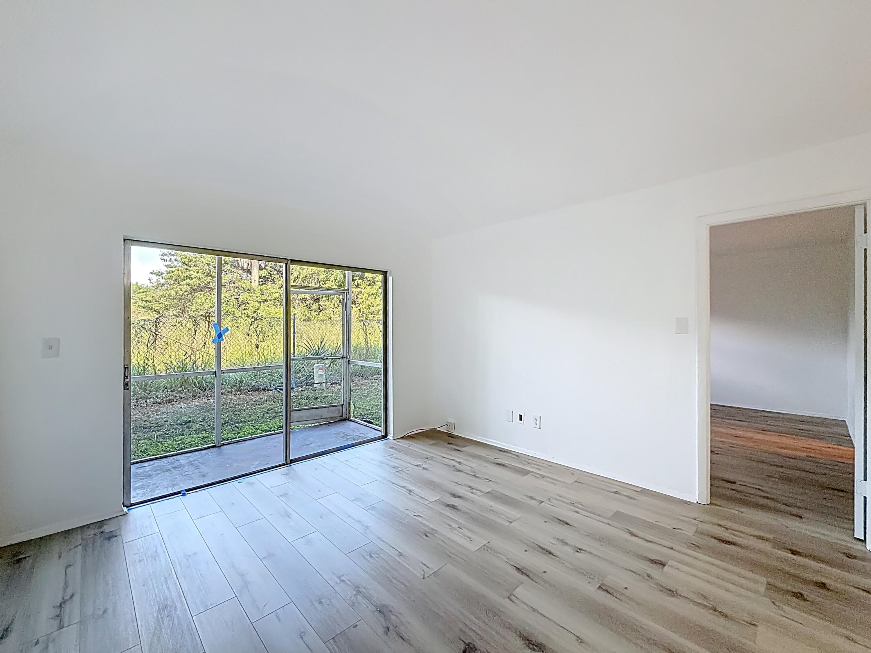 961 NW 45th Street 3, Deerfield Beach, FL 33064 — photo 1 of 30