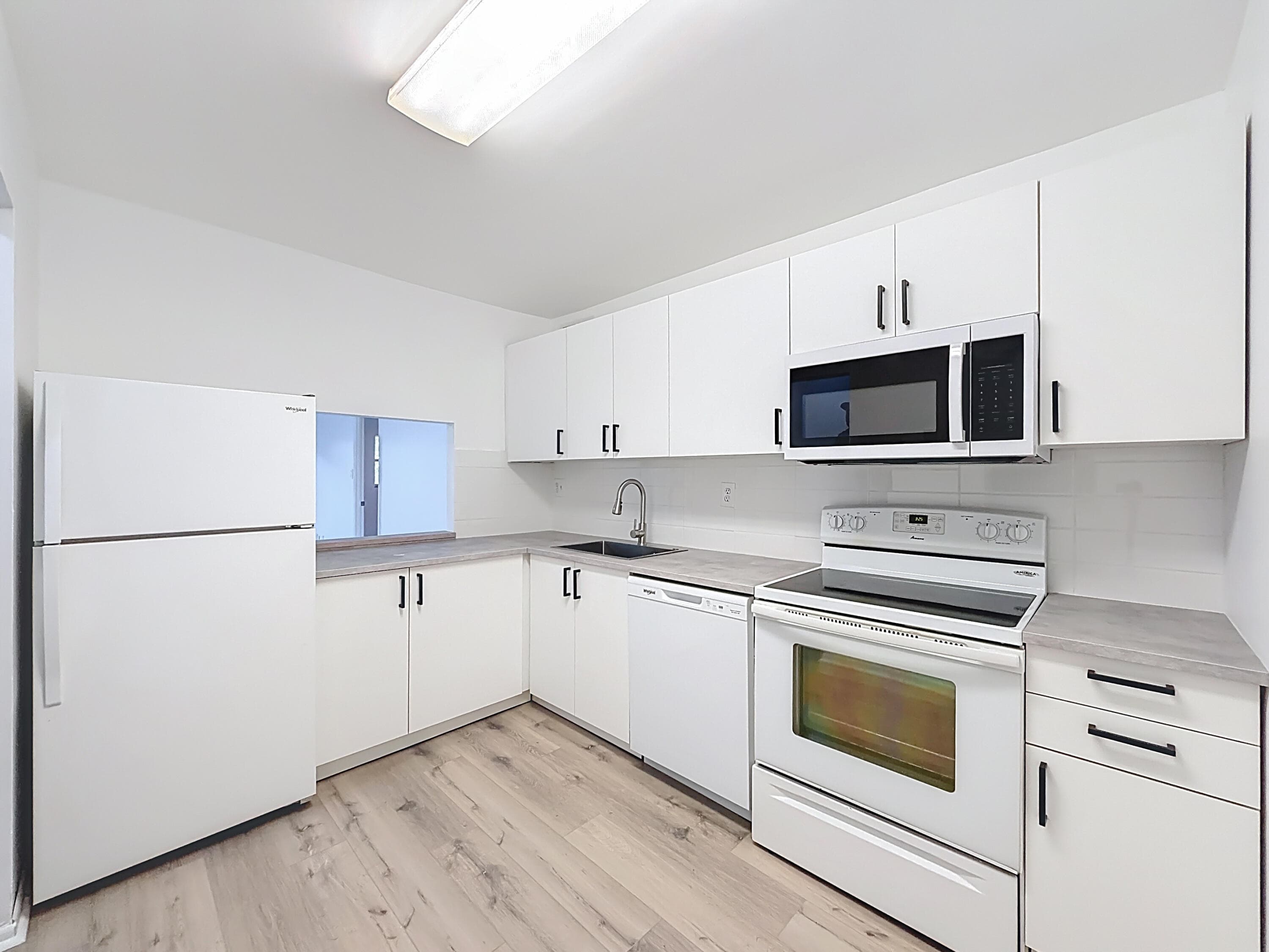 961 NW 45th Street 3, Deerfield Beach, FL 33064 — photo 6 of 30