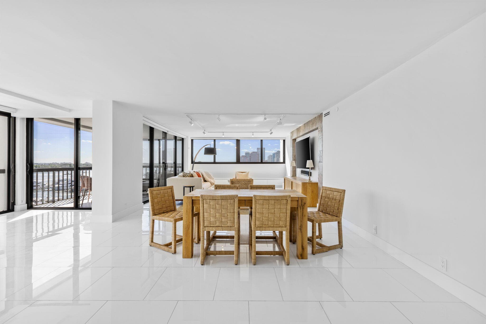 400 N Flagler Drive 1206, West Palm Beach, FL 33401 — photo 13 of 47