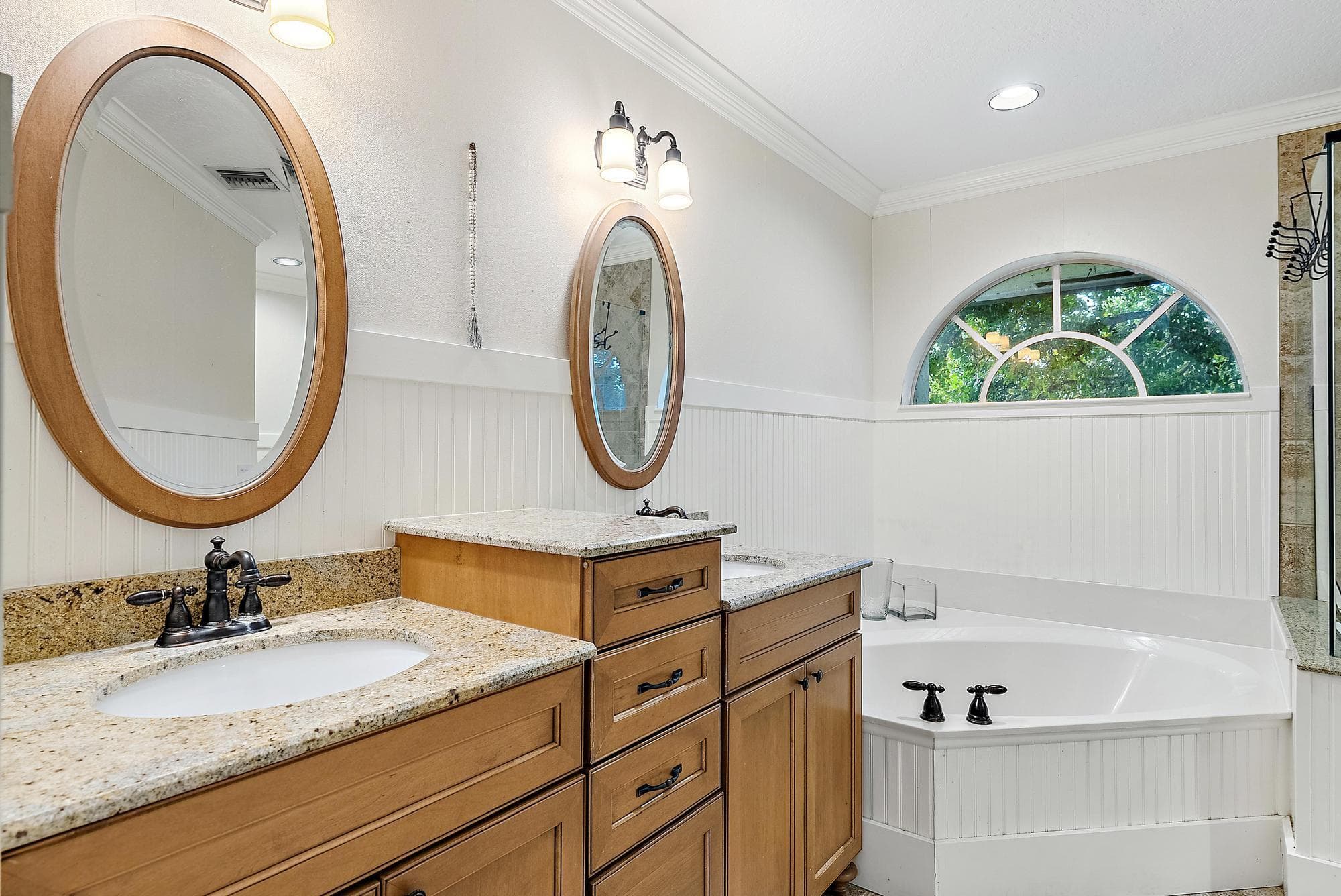 542 N Cypress Drive, Tequesta, FL 33469 — photo 19 of 29