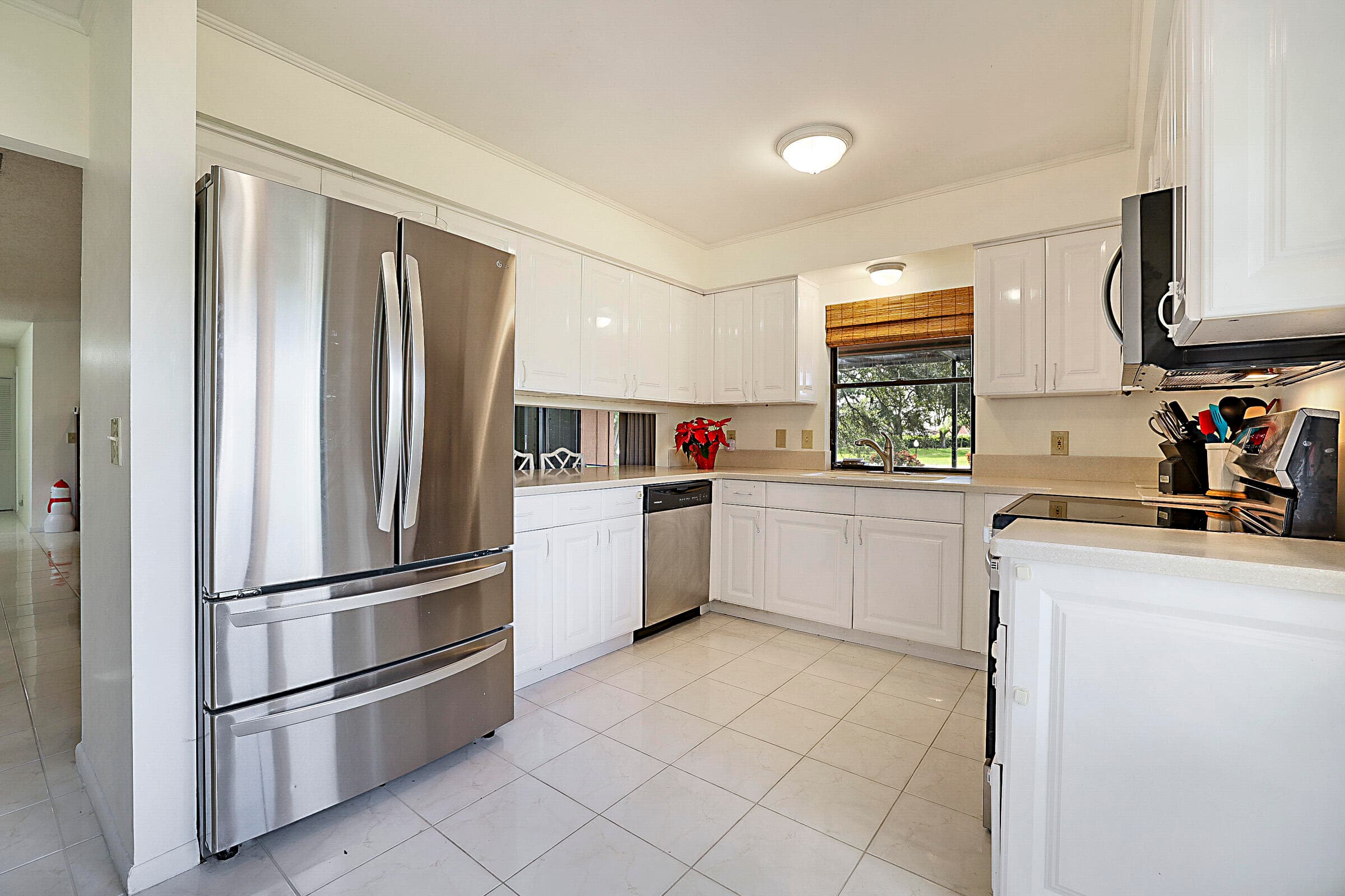 6186 Brandon Street, Palm Beach Gardens, FL 33418 — photo 13 of 54