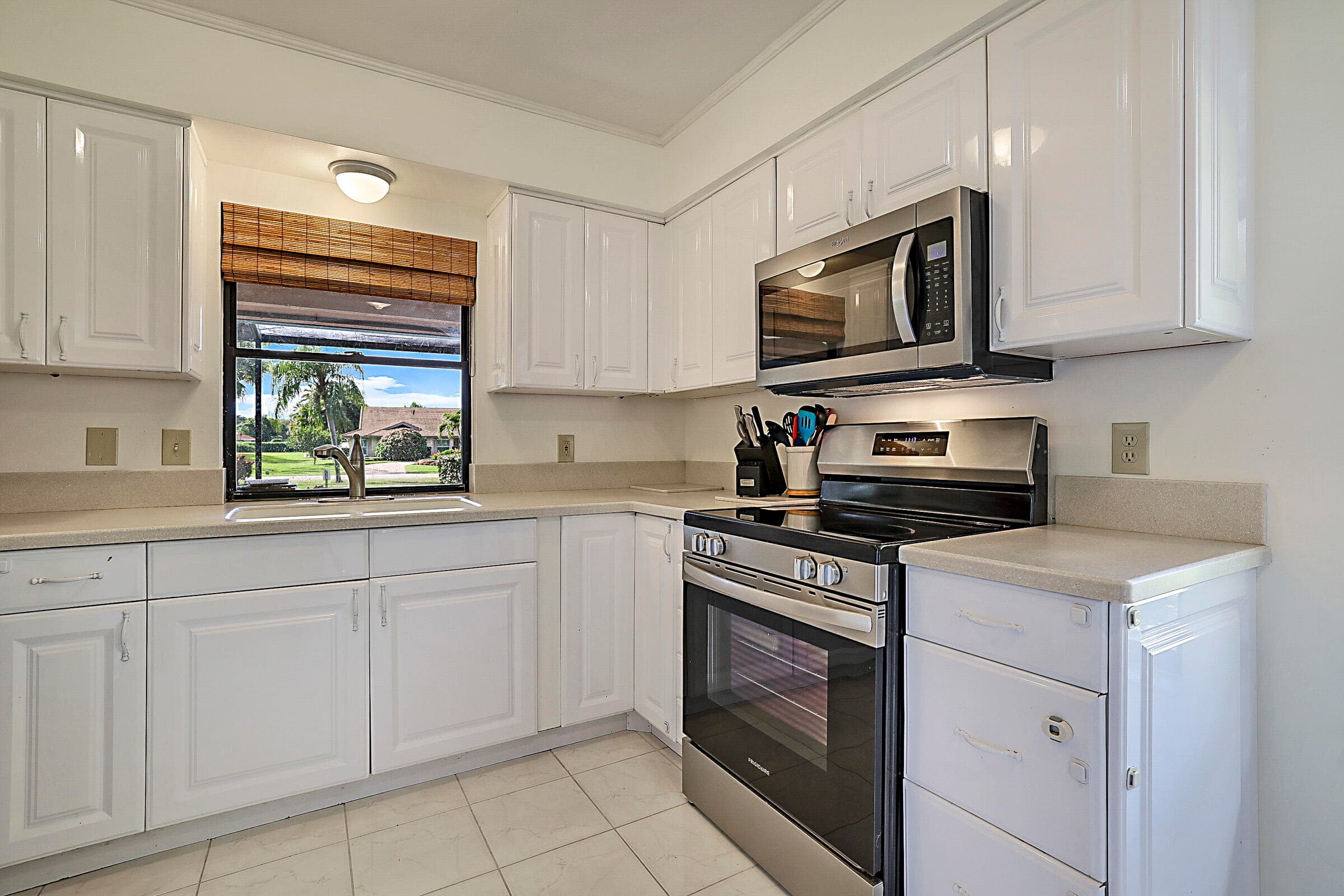 6186 Brandon Street, Palm Beach Gardens, FL 33418 — photo 16 of 54