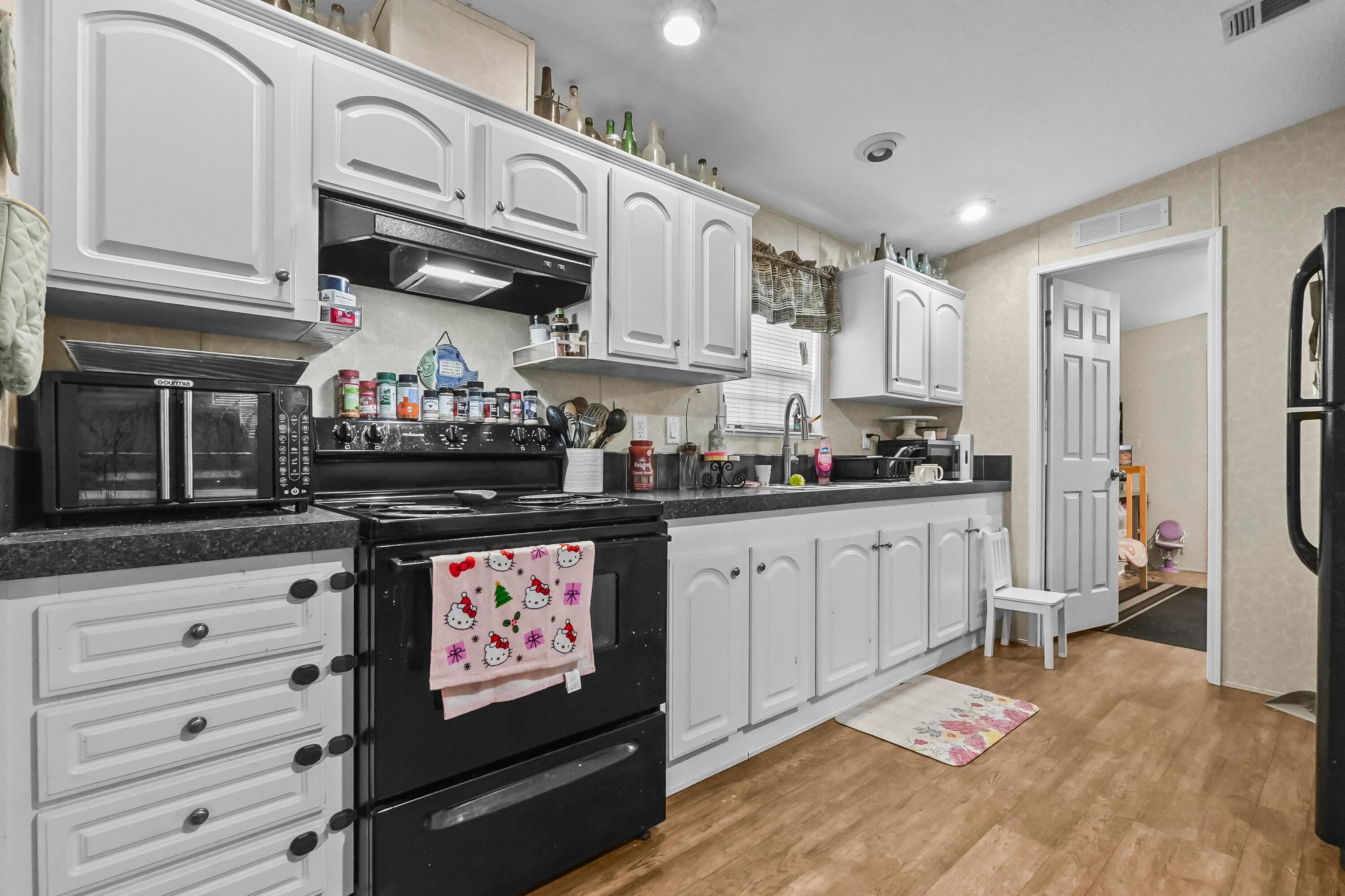 8333 SE Sandy Lane, Hobe Sound, FL 33455 — photo 5 of 37